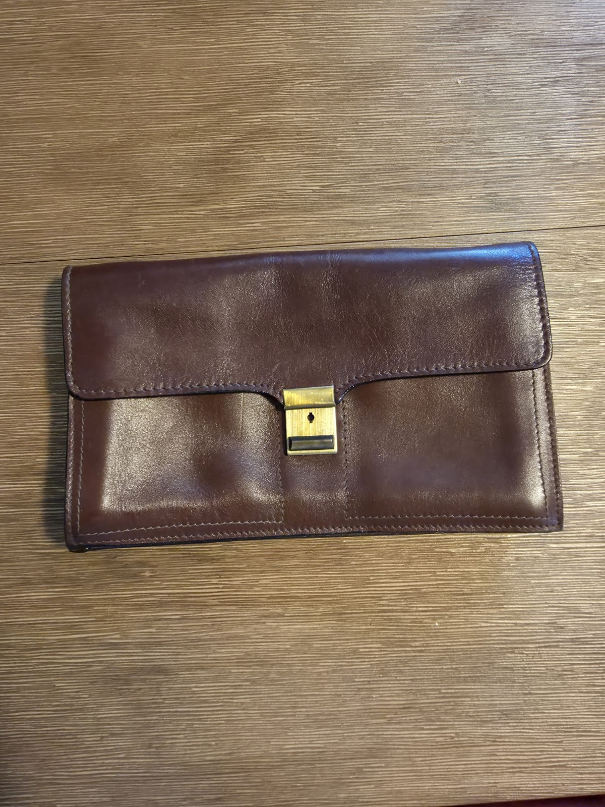 Vintage Brown Leather Clutch Wristlet Purse Brass Gold Tone Clasp Hand Bag Zip
