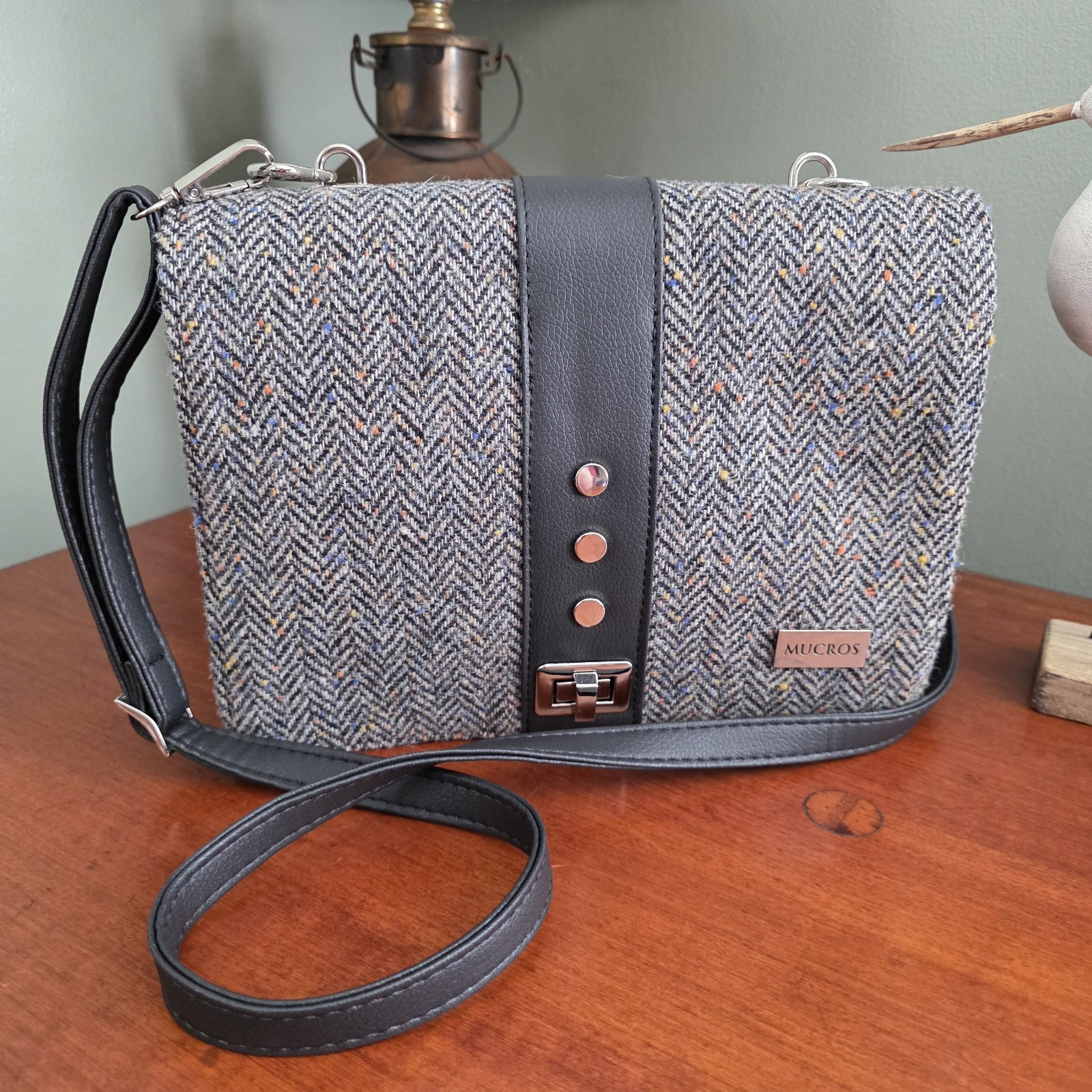 Mucros Weavers Fiona Herringbone Wool Tweed Crossbody Bag Gray Black