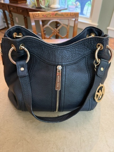 Michael Kors Moxley Shoulder Expandable Black Leather Hobo Bag Charm
