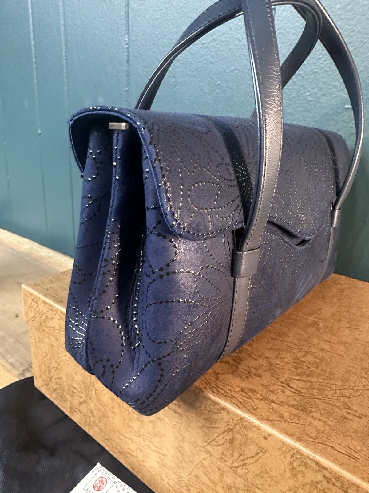 Inden-Ya Indigo Deer Leather Handbag Urushi Floral Japan Box Set