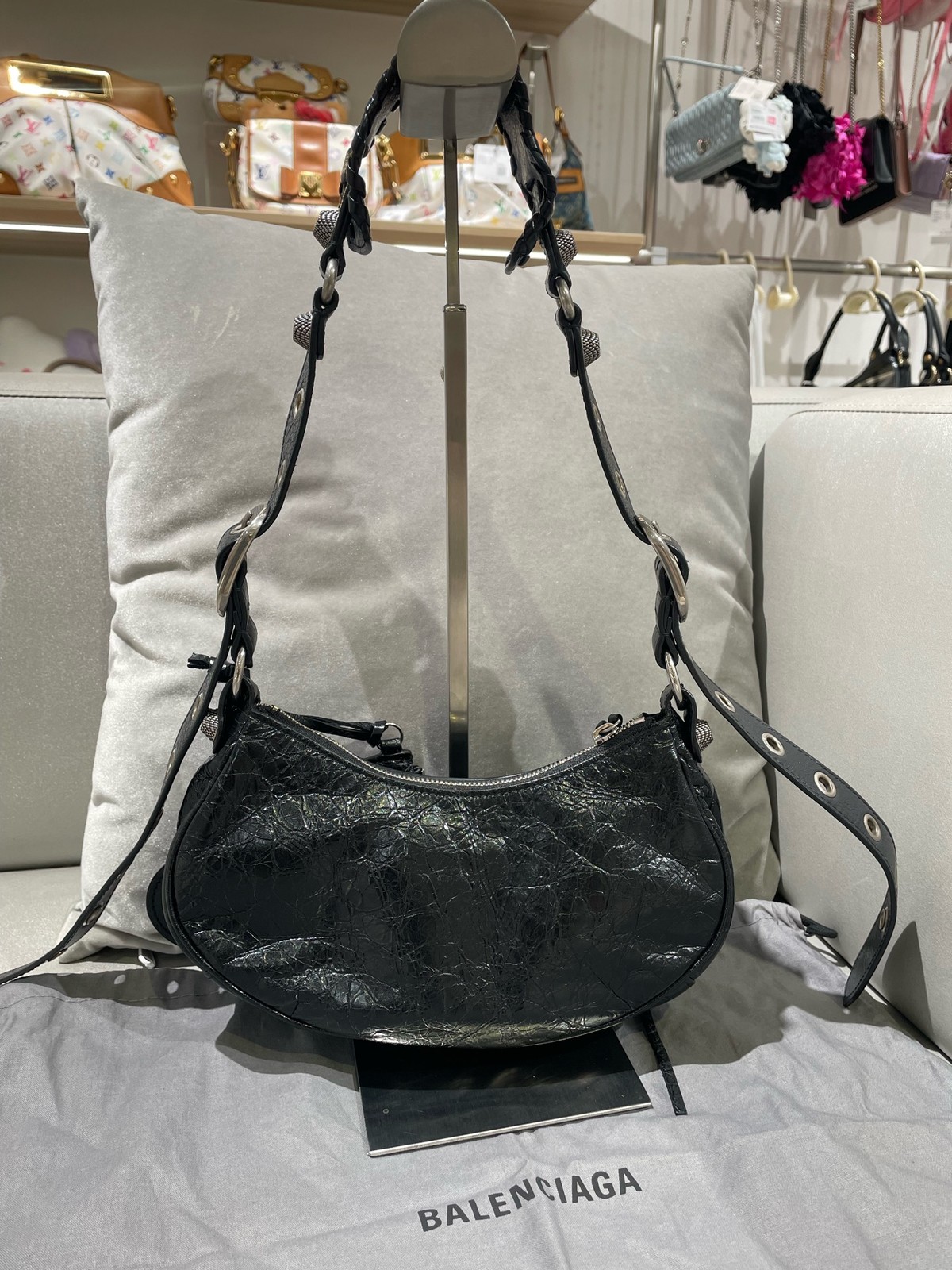 Balenciaga Pre-Owned Authentic LE CAGOLE Hobo Bag Black 6713091VG9Y1000