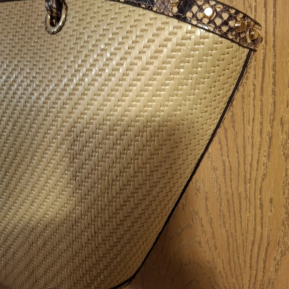 Michael Kors Izzy Medium Fan Straw Tote NWT