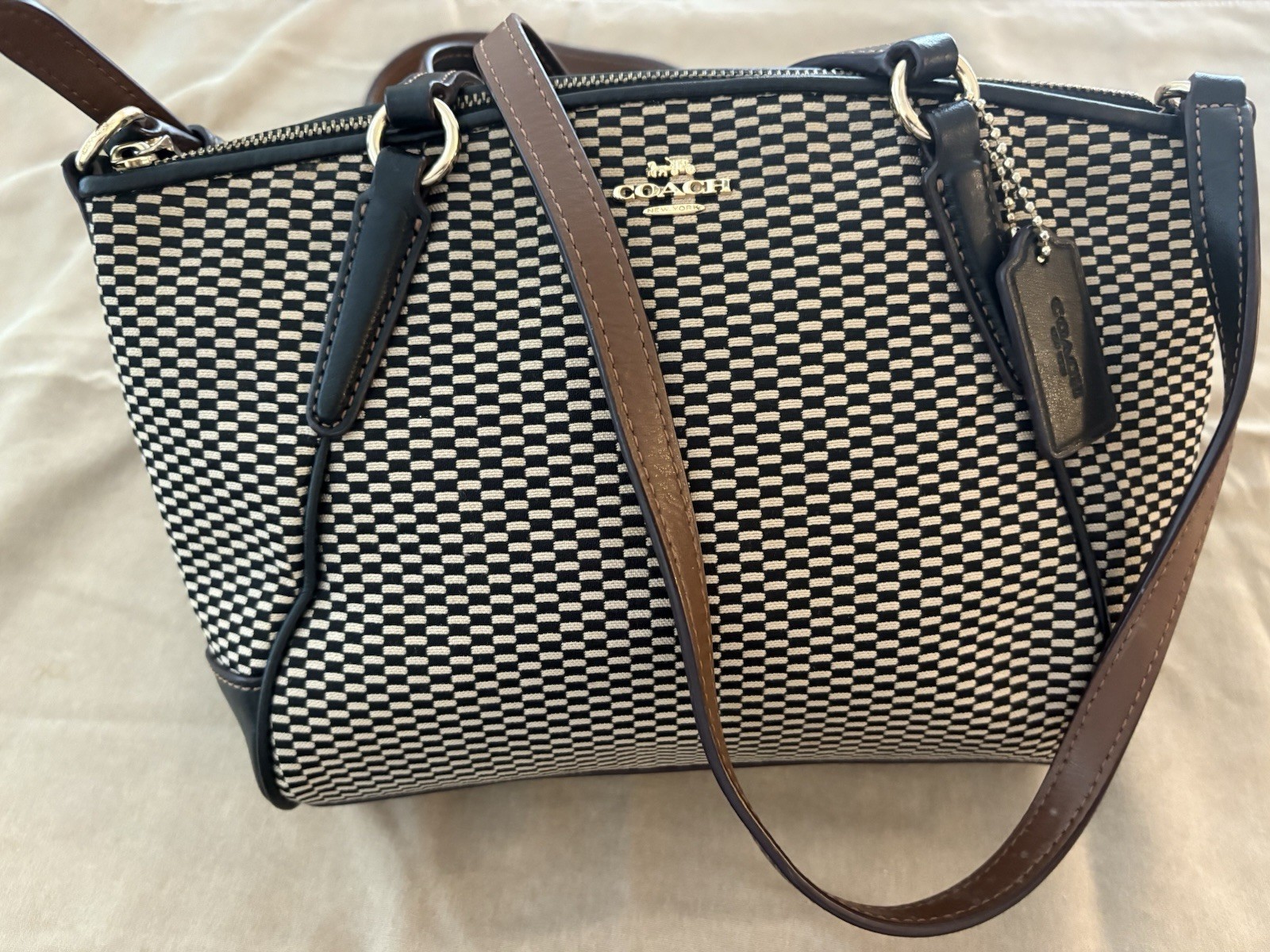 Coach Black/Tan Checkered Medium Crossbody Bag Zip Top Brown Strap Gold HW