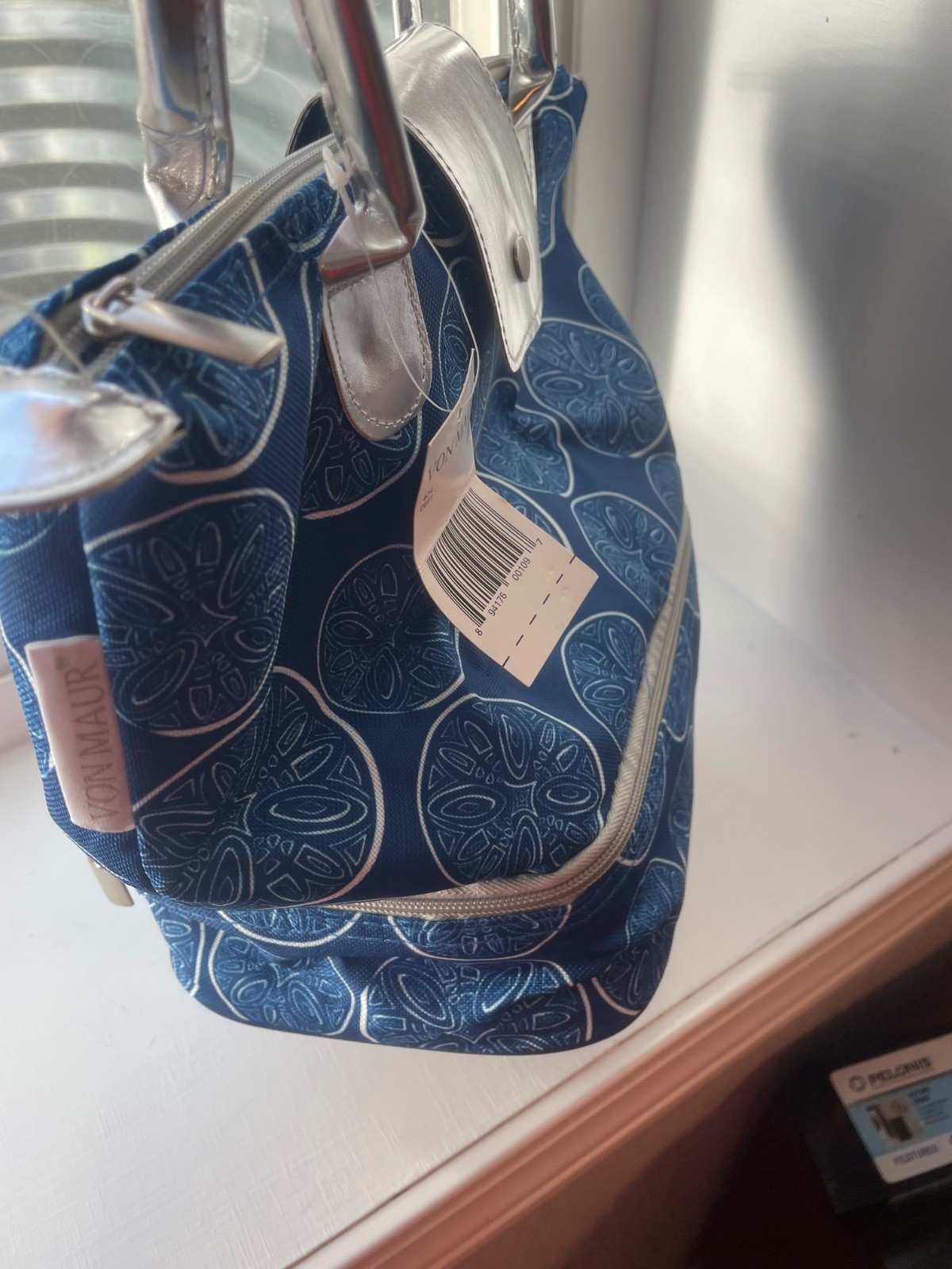 New Von Maur Blue Circles Insulated Lunch Bag set Reusable Container Silverware
