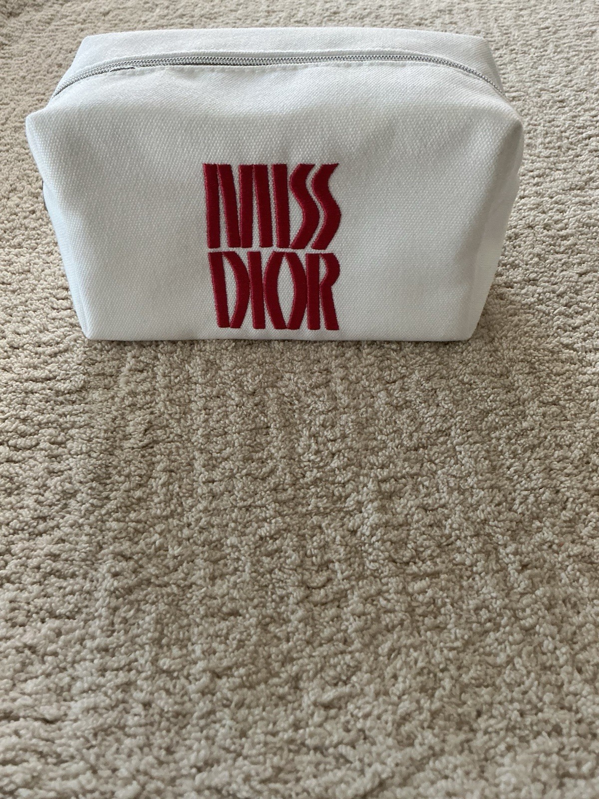 Christian Miss Dior White Vanity Clutch Makeup Pouch Cosmetic Zip Bag NEW Gift