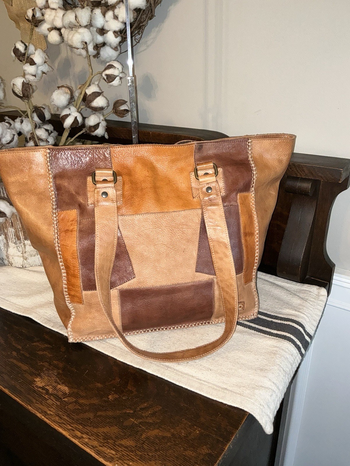 BED STU Leather Celindra LTC II Shoulder Bag Cafe Latte Tan Rustic Retail $345