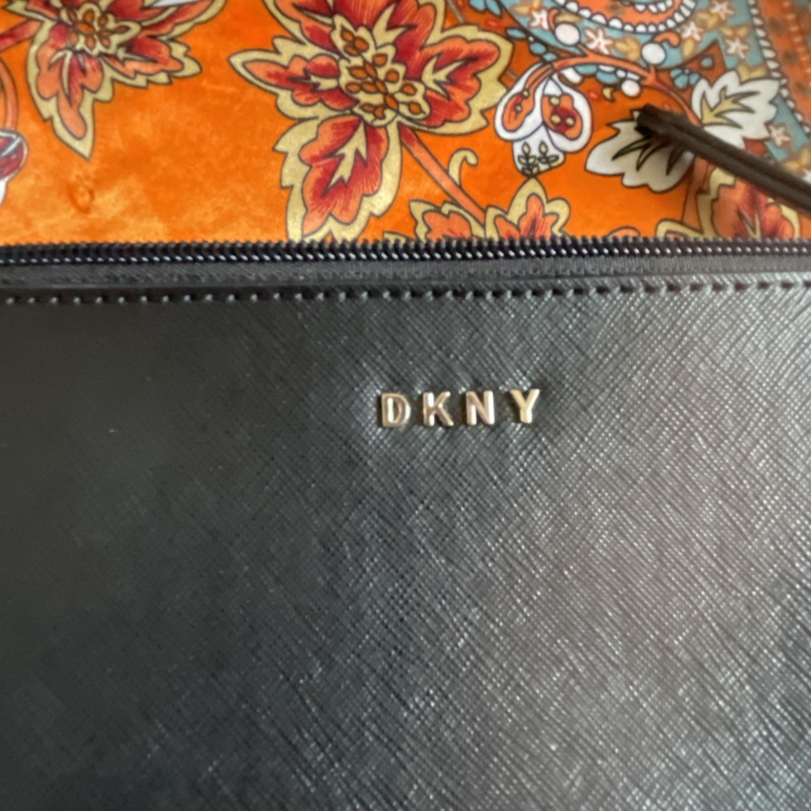 DKNY Black crossbody bag with adjustable strap 100%PVC
