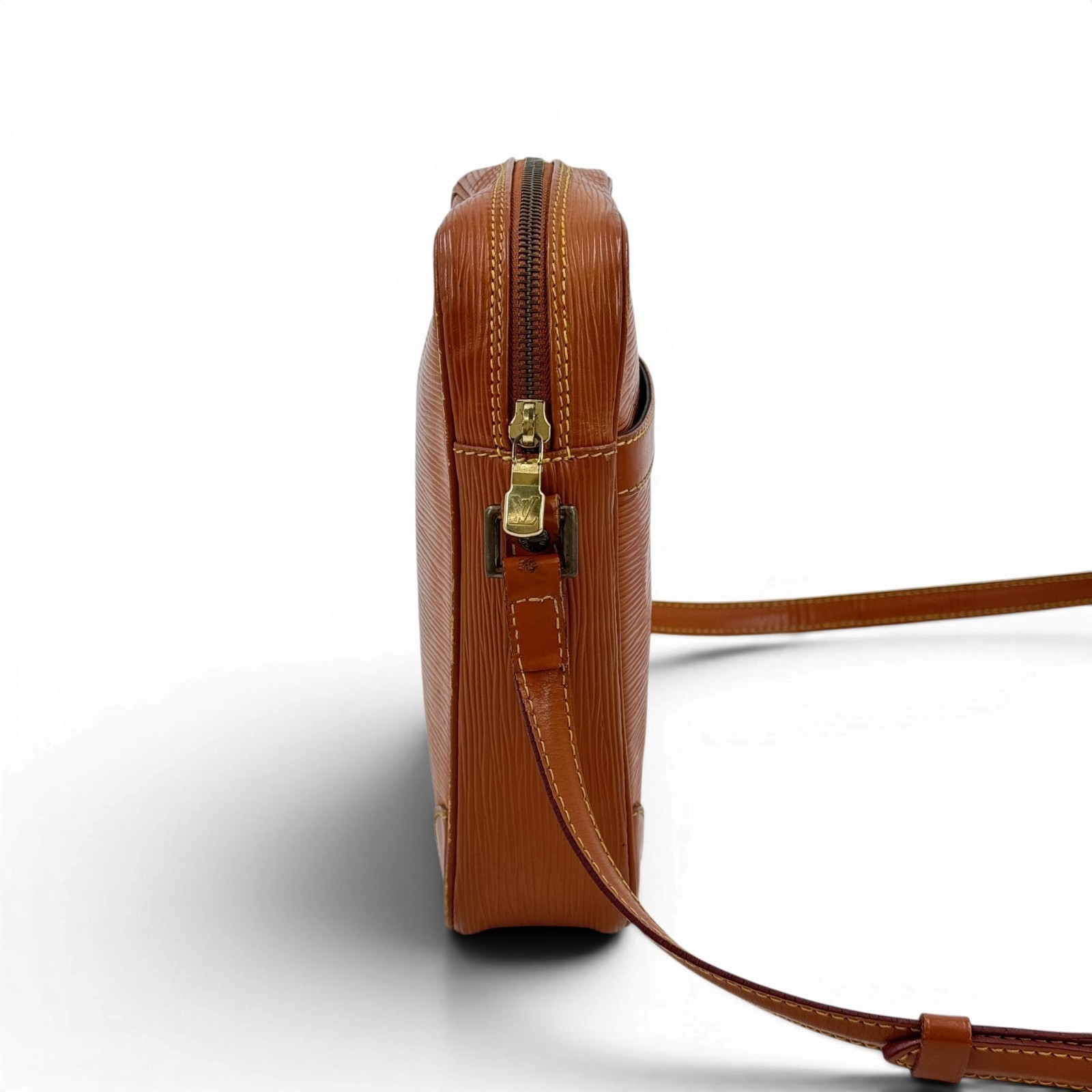 LOUIS VUITTON Danube PM Epi Leather Zipang Gold Shoulder Bag M52528