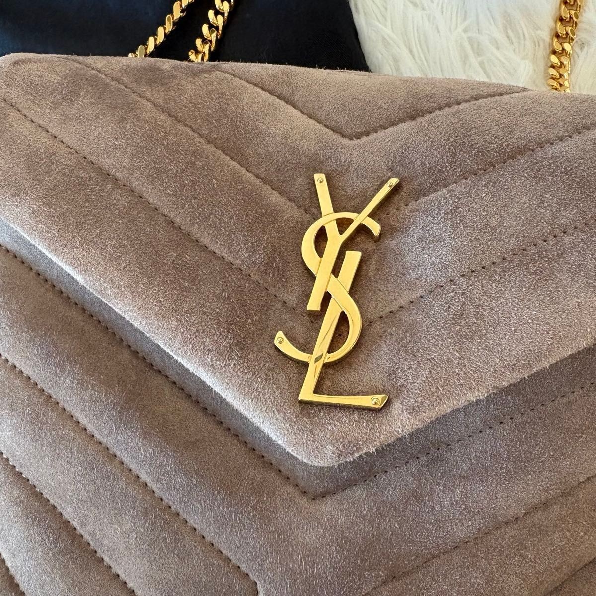 SAINT LAURENT LOULOU Suede Beige Gray Shoulder Small Chain Bag