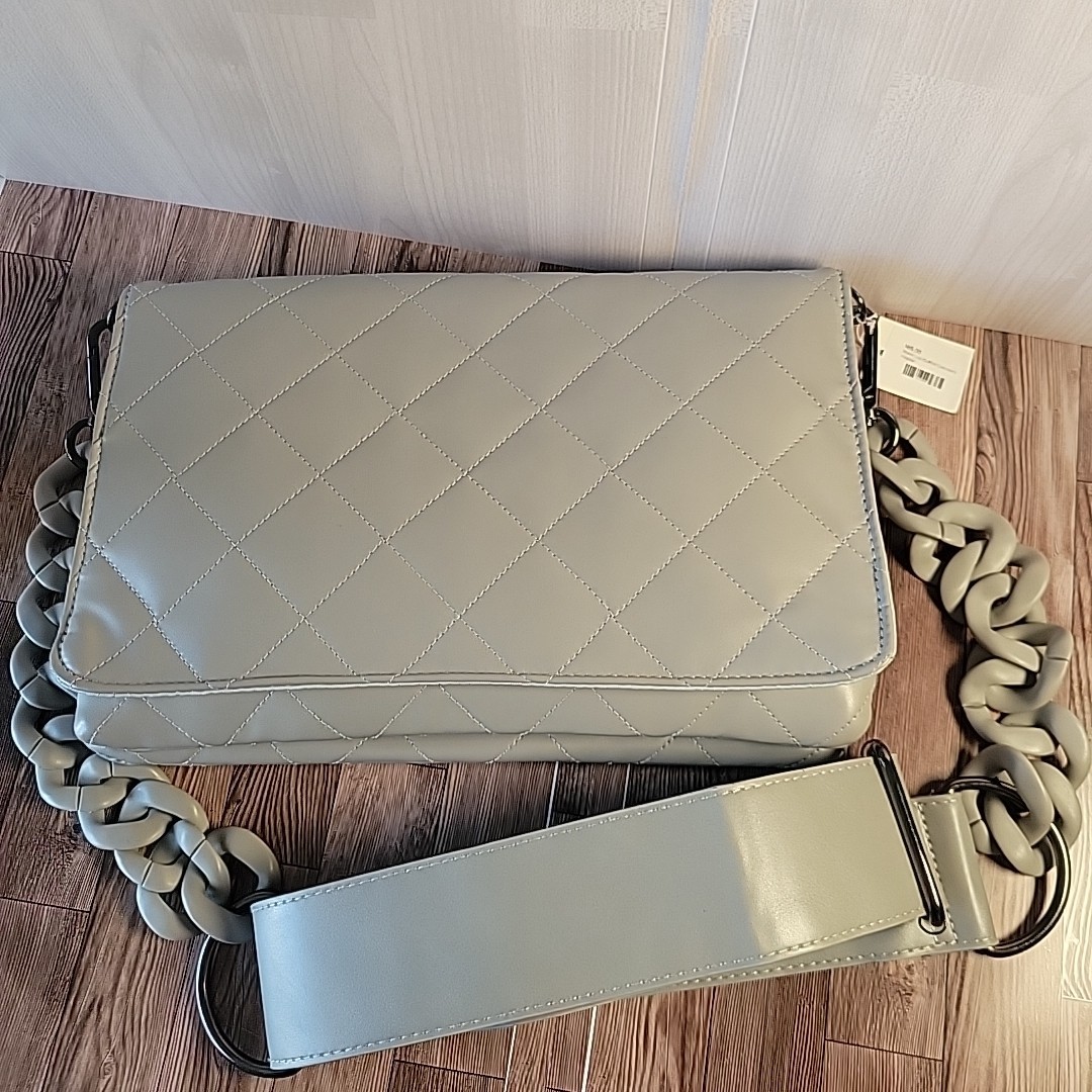 Haute Shore Premium Collection Womens Crossbody Purse Grey Chain Strap NWT Hand