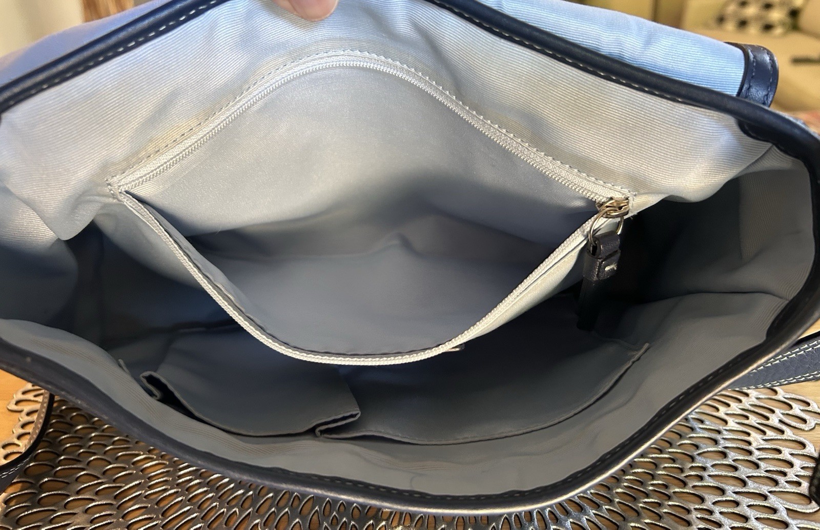Coach F13957 Navy Hampton Pebble Leather Shoulder/Crossbody