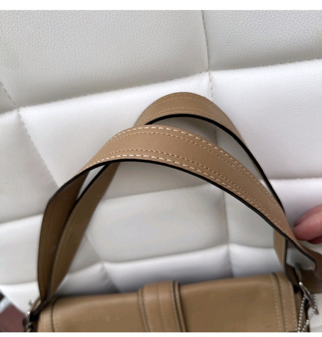 Coach Hampton Hobo Bag Tan