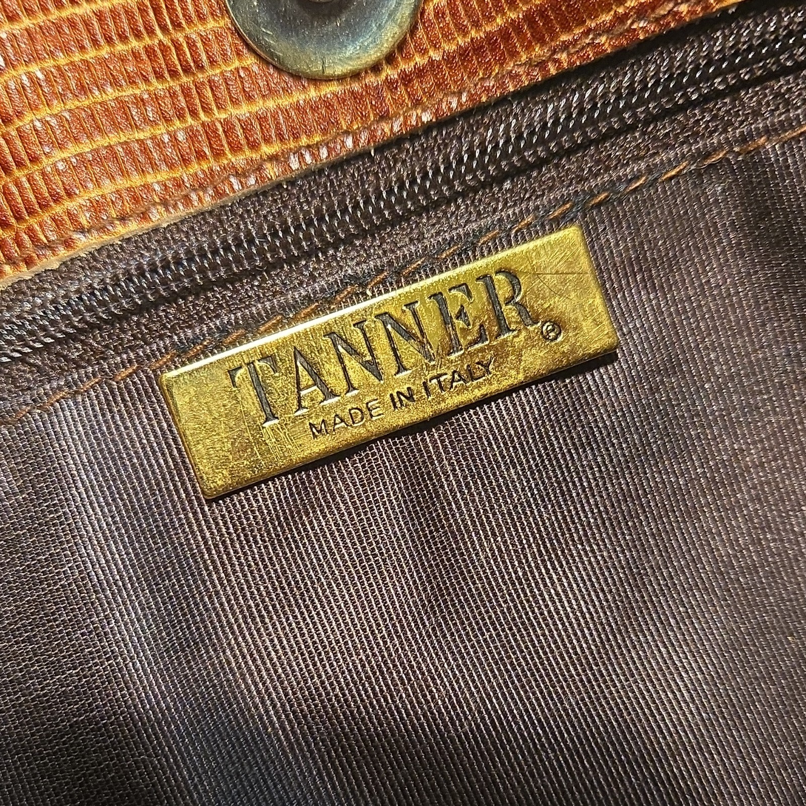 Tanner Brown Shoulder Bag Gold Chain Strap Zip Magnetic Lined Pockets Italy