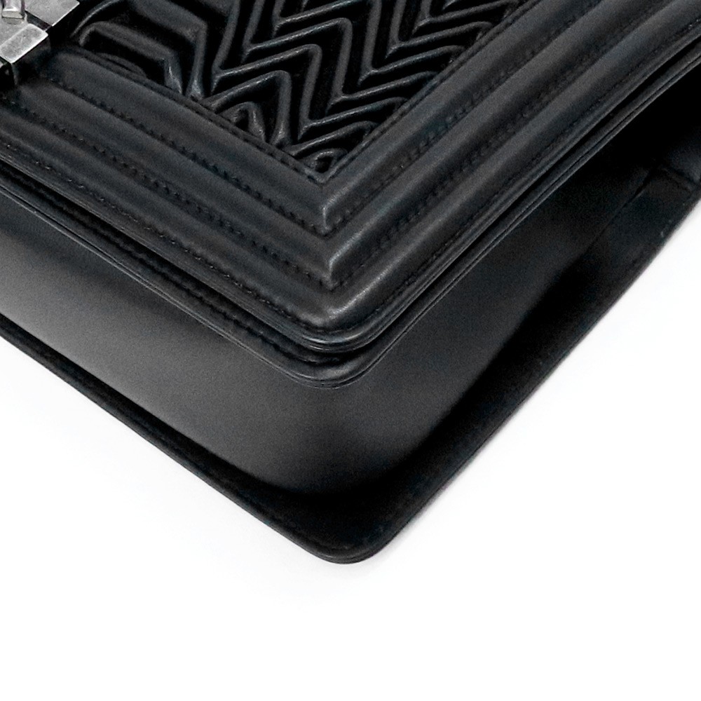 CHANEL 3D Pleated Boy Chanel 25 Lambskin, Black Shoulder Bag Chain Wallet A67085