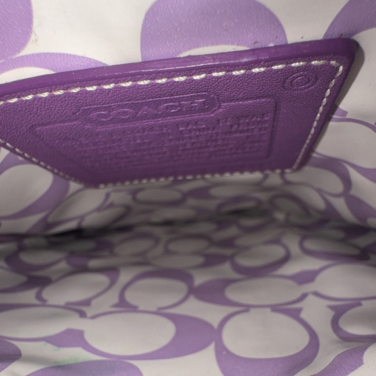 Coach Purple Logo Crossbody Bag Zip Closure Adjustable Detachable Strap Silver