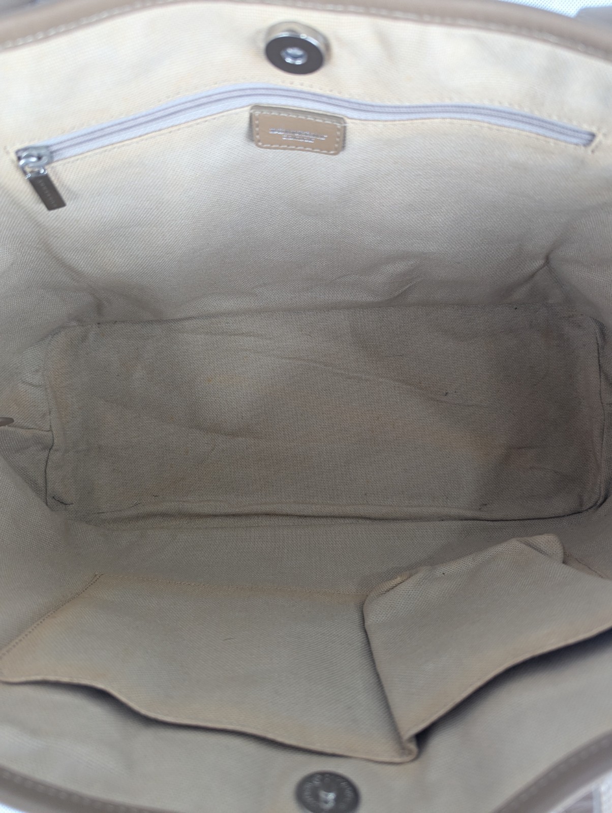 Authentic Burberry Pink Nova Check PVC Leather Tote Shoulder bag Made in china.
