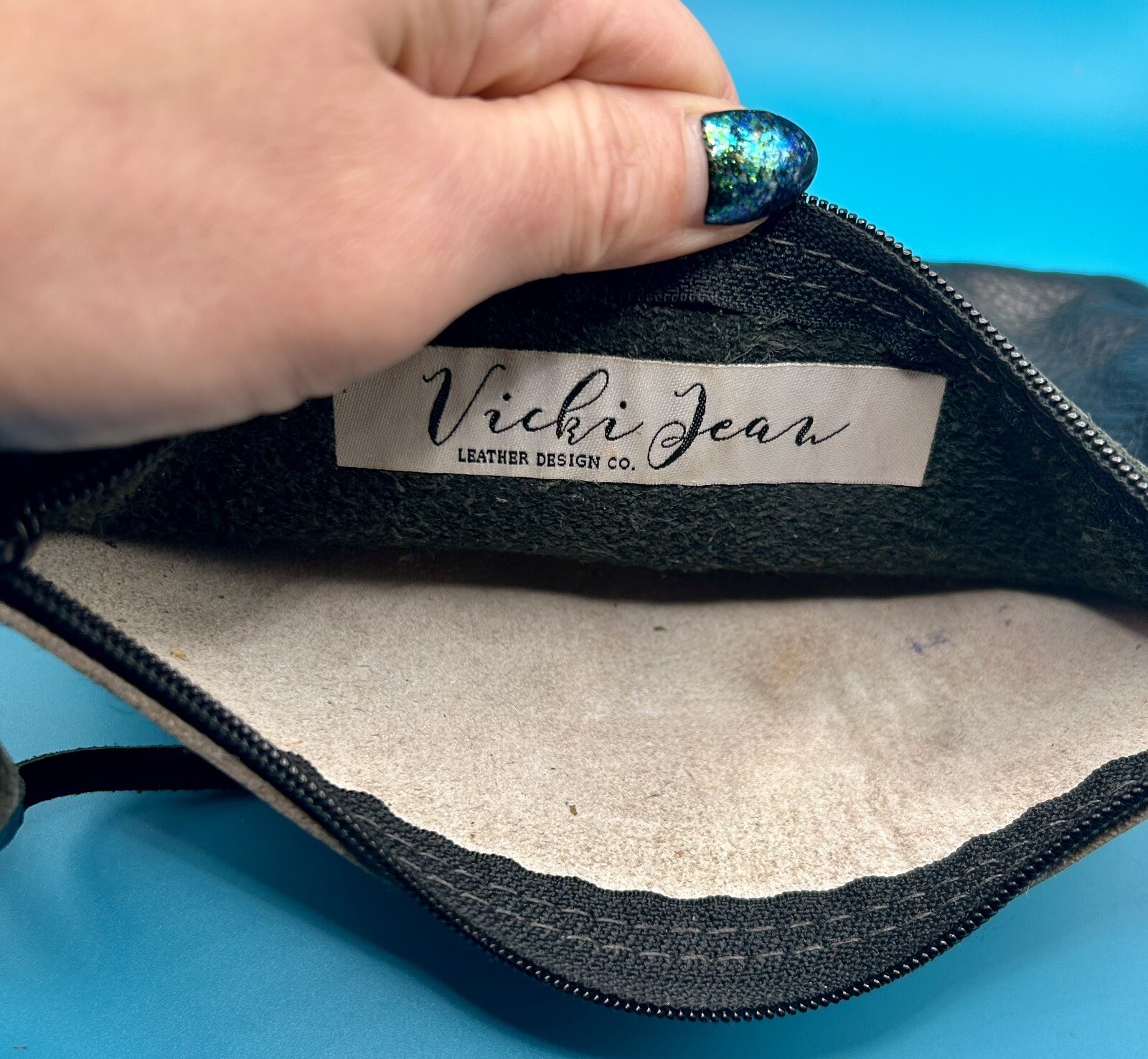 Vicki Jean Leather Design Co Black & White Cow Hair Handmade USA Large Pouch EUC