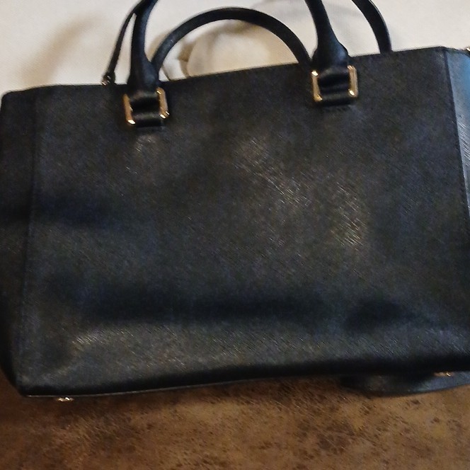 Michael Kors Black Saffaino Satchel Top Handle Zip Gold-Tone Hardware Pockets