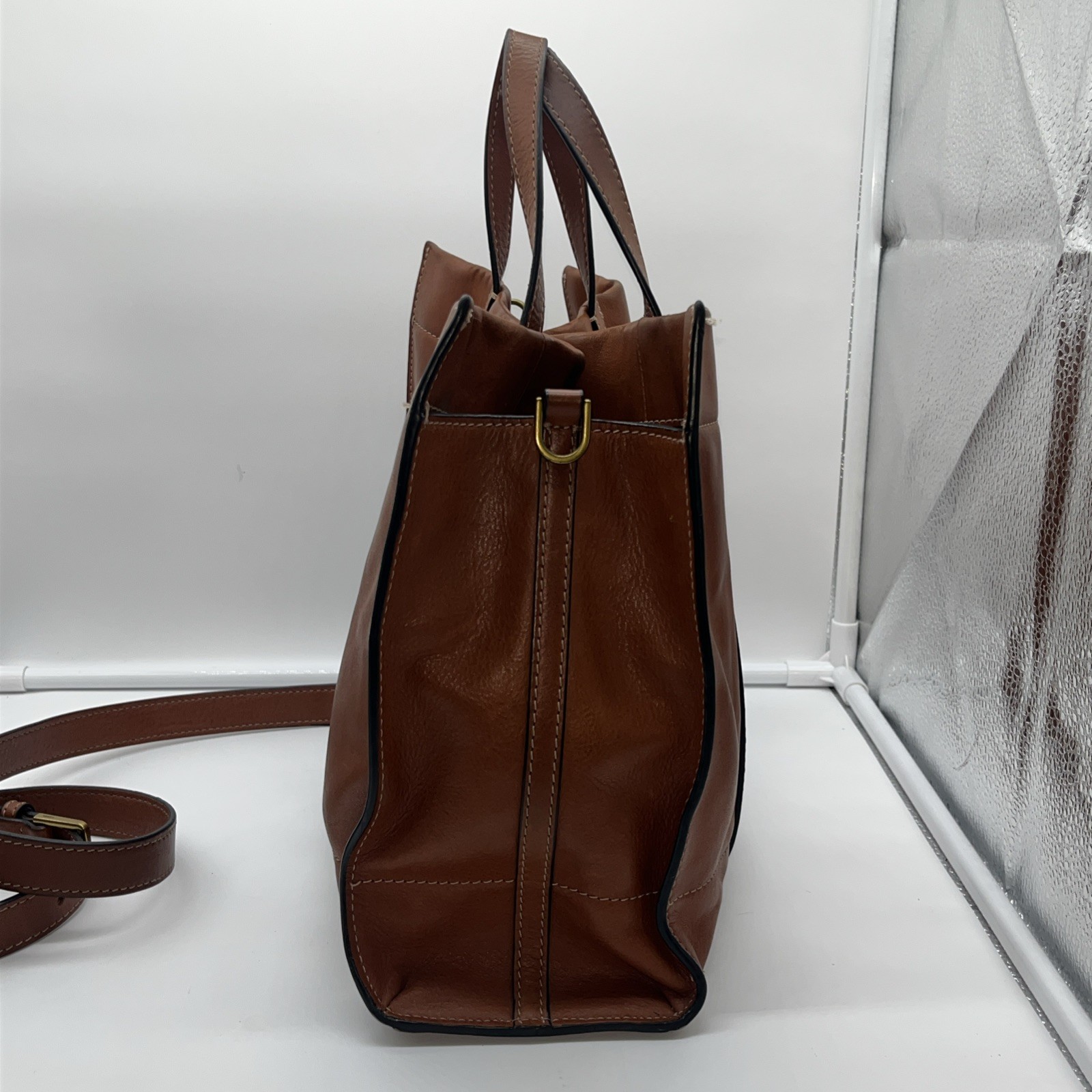 Fossil Women’s Carmen Leather Shopper Tote Purse Handbag for Women Brown, Good
