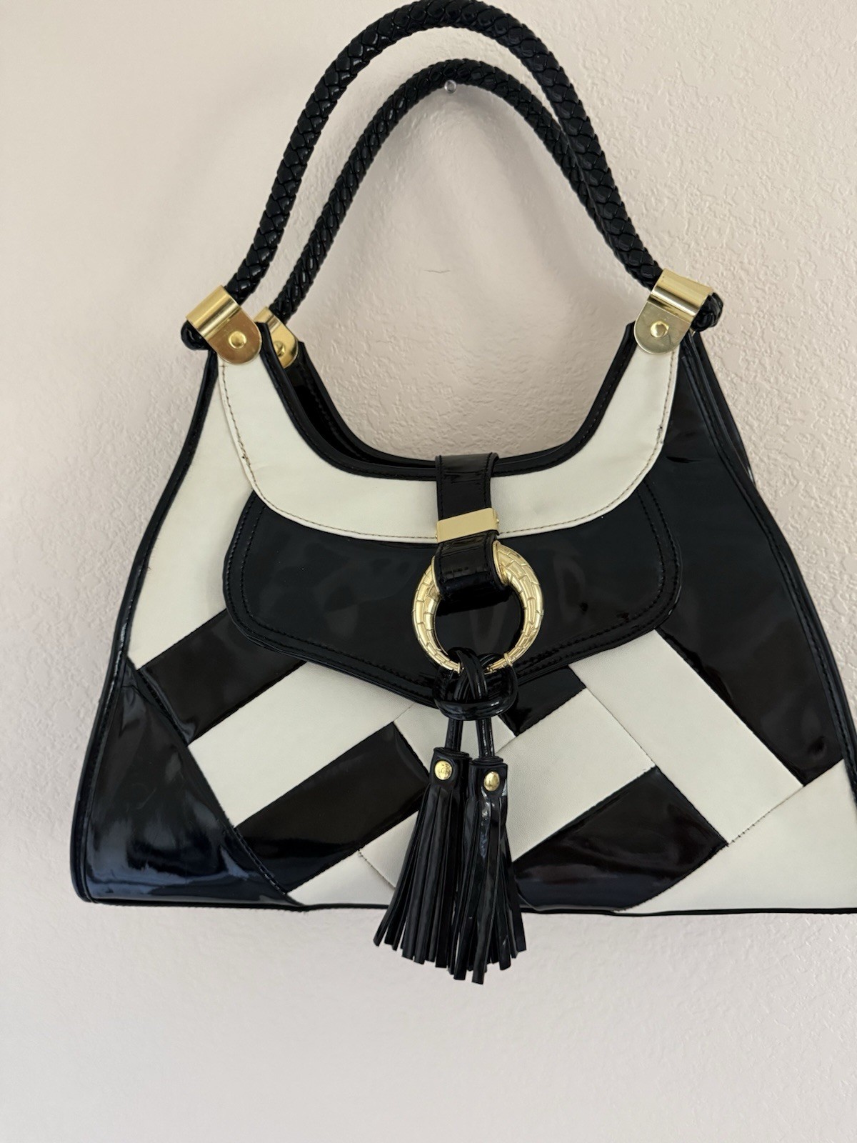 Women’s Black/White Geometric Patent Shoulder Bag Zip Tassel Gold, Purple