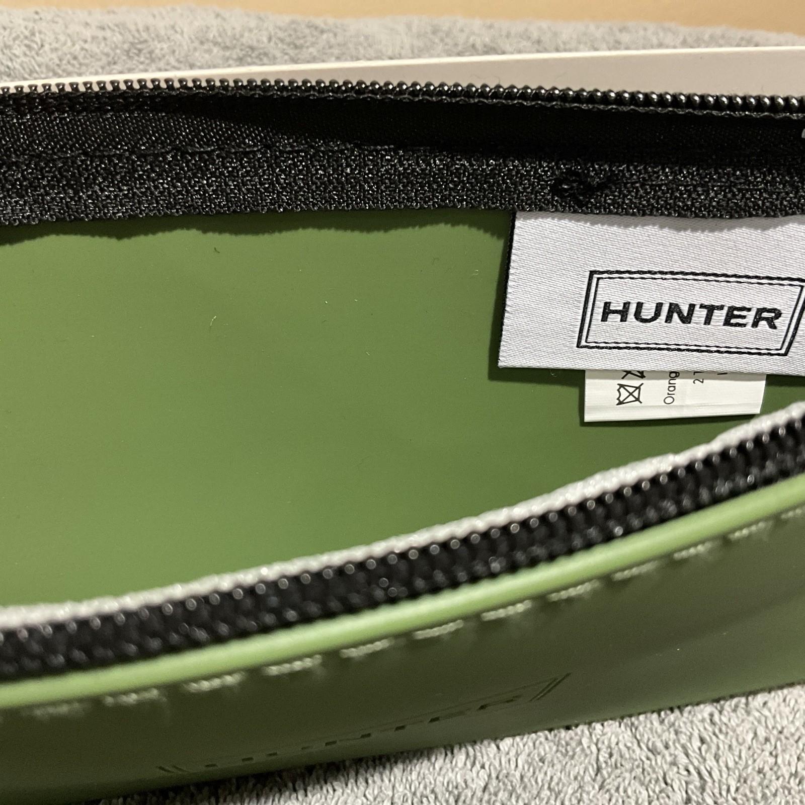 Hunter Rubber Pencil Pouch/Zipped Clutch In Olive Green Super Soft & Smooth!