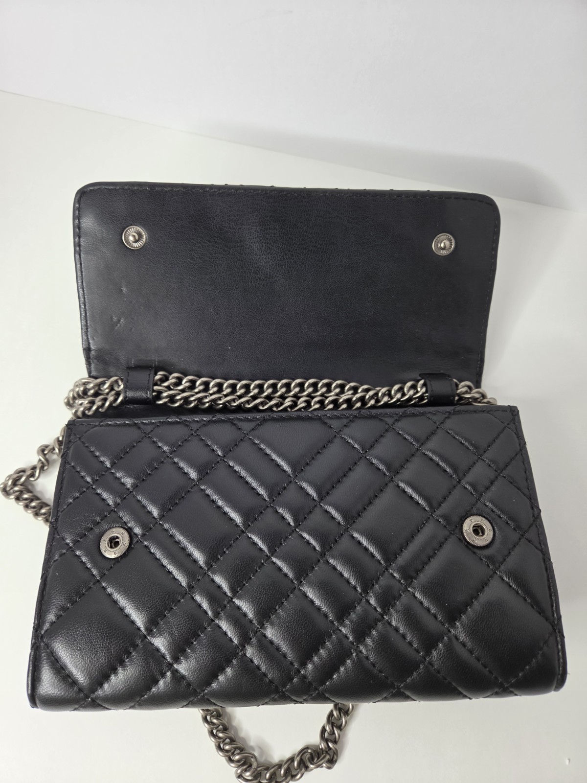 Kurt Geiger Black Quilted Chain Strap Padlock Accent Silver Hardware Women