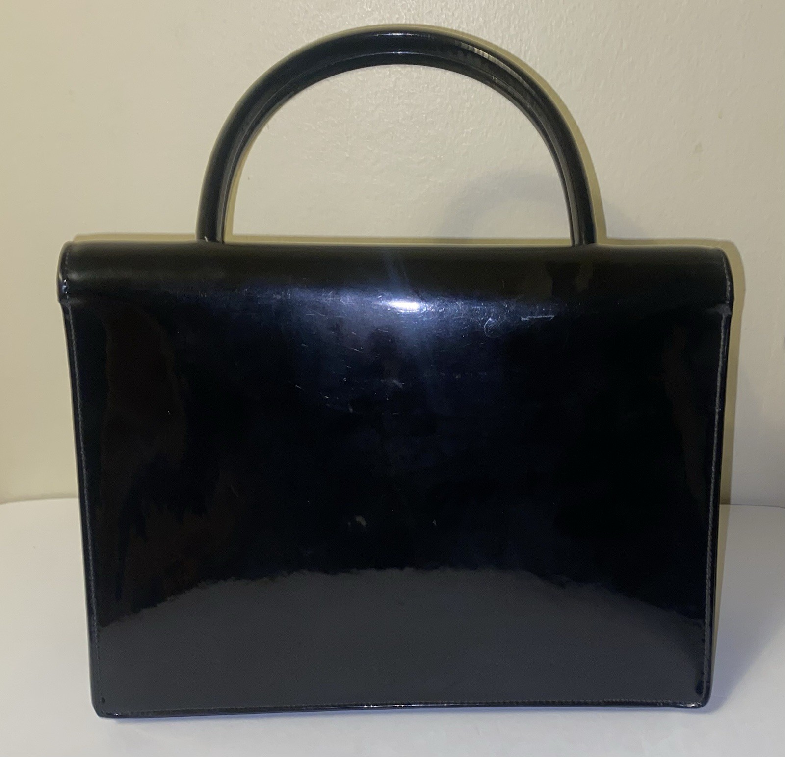 Pre-Owned Vintage Susan Gail MCM Original Black Patent Leather Hand Bag