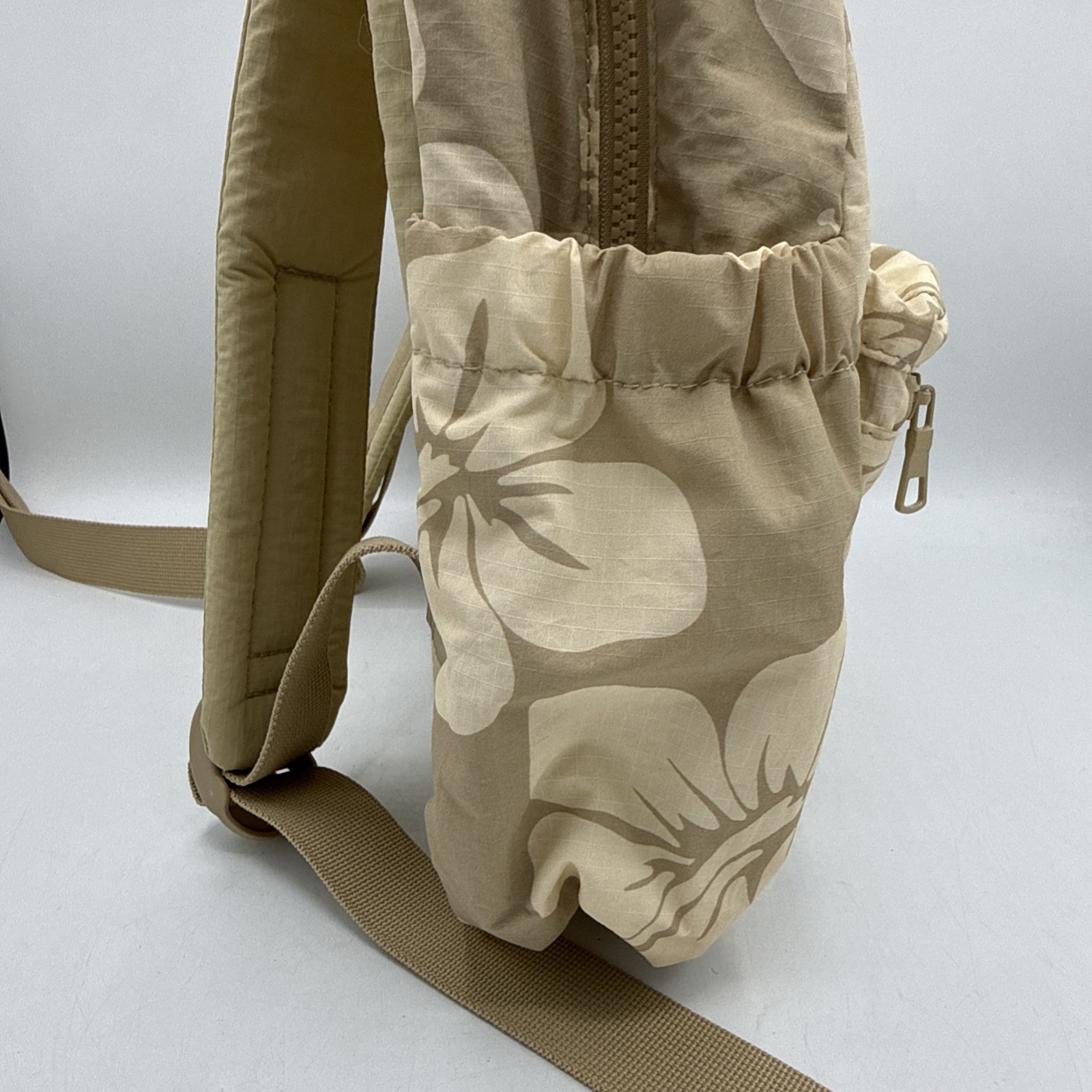 Aloha Collection Keep it Light Hana Hau Backpack Beige Creme Dune Hibiscus NWT