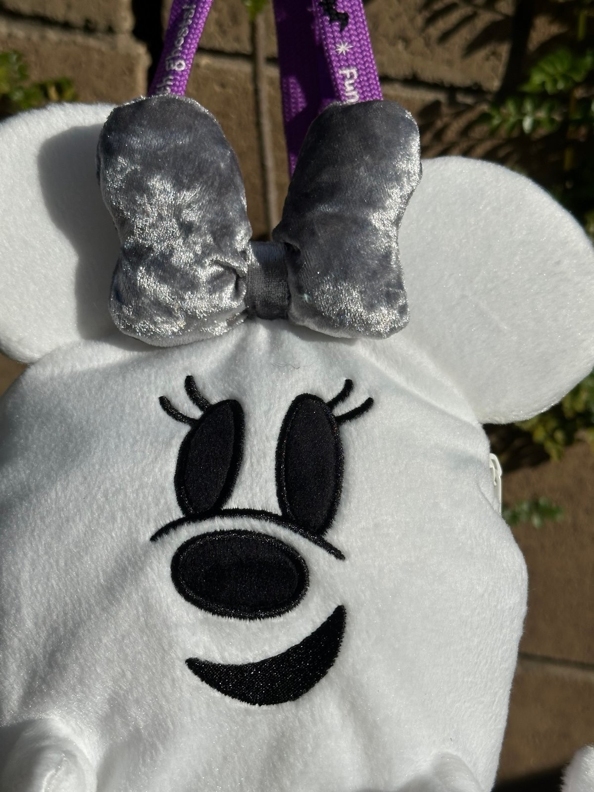 Tokyo Disney Halloween Minnie Mouse Ghost spirit crossbody bag plush bag boo new