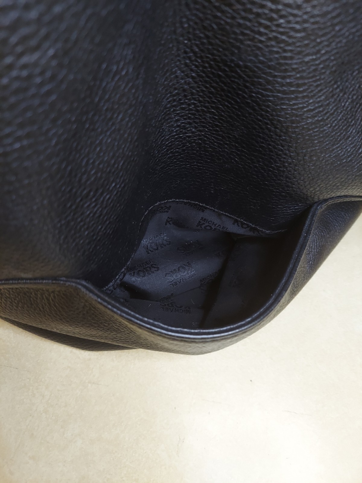 MICHAEL KORS Black Leather Fulton Hobo Shoulder Bag 14″ W x 12″ H