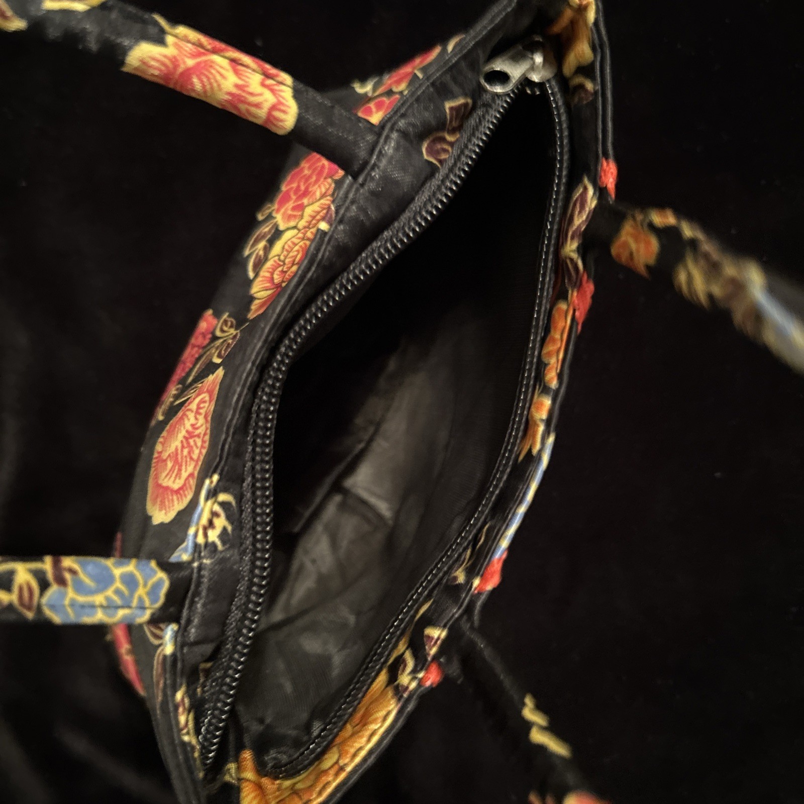 Small Chinese Handbag / Purse, Evening Bag Zipper Satin Black Red Floral Print