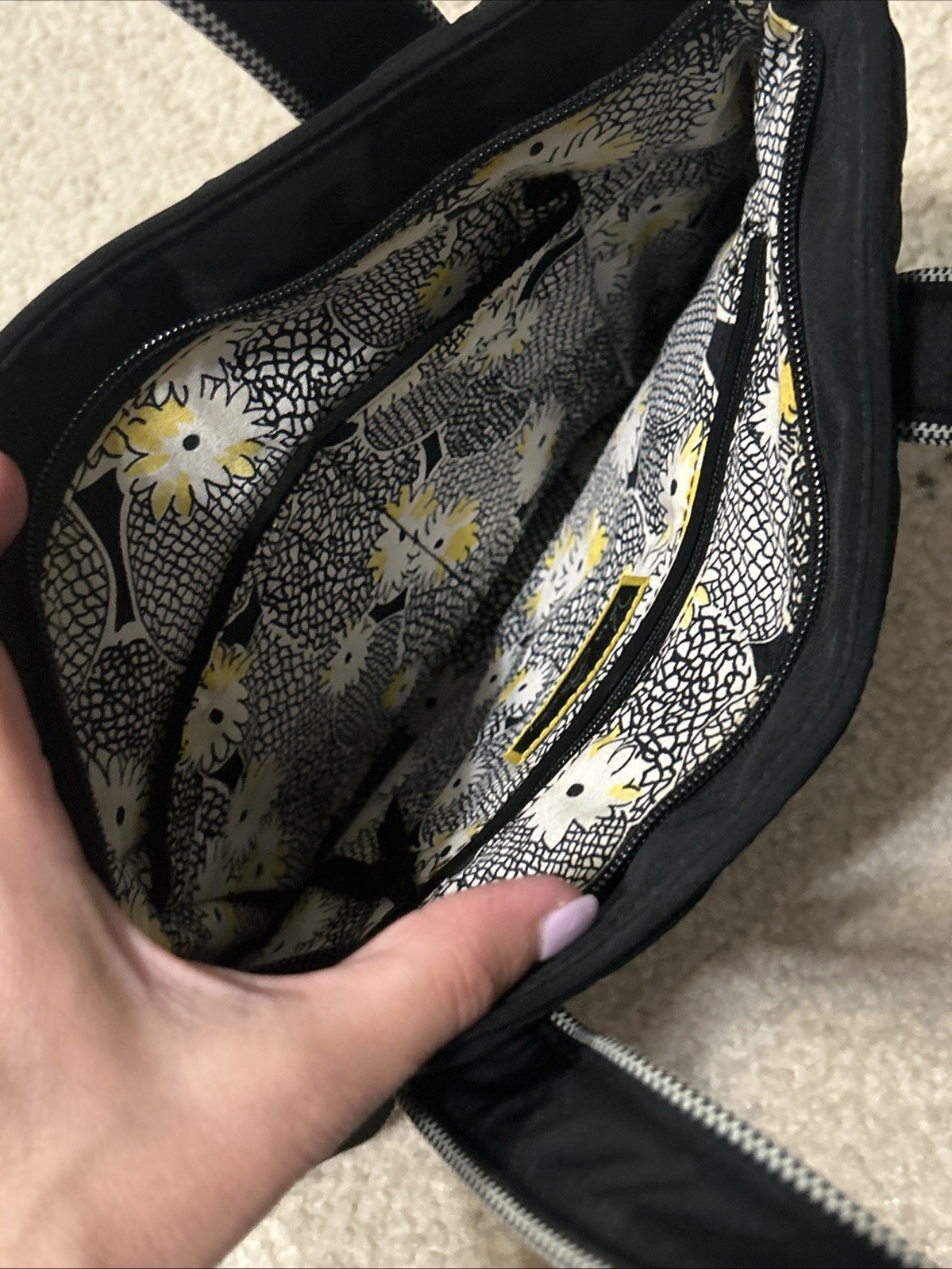 VERA BRADLEY QUILTED BLACK HANDBAG with BLACK/WHITE Piping Purse 10x13x4”
