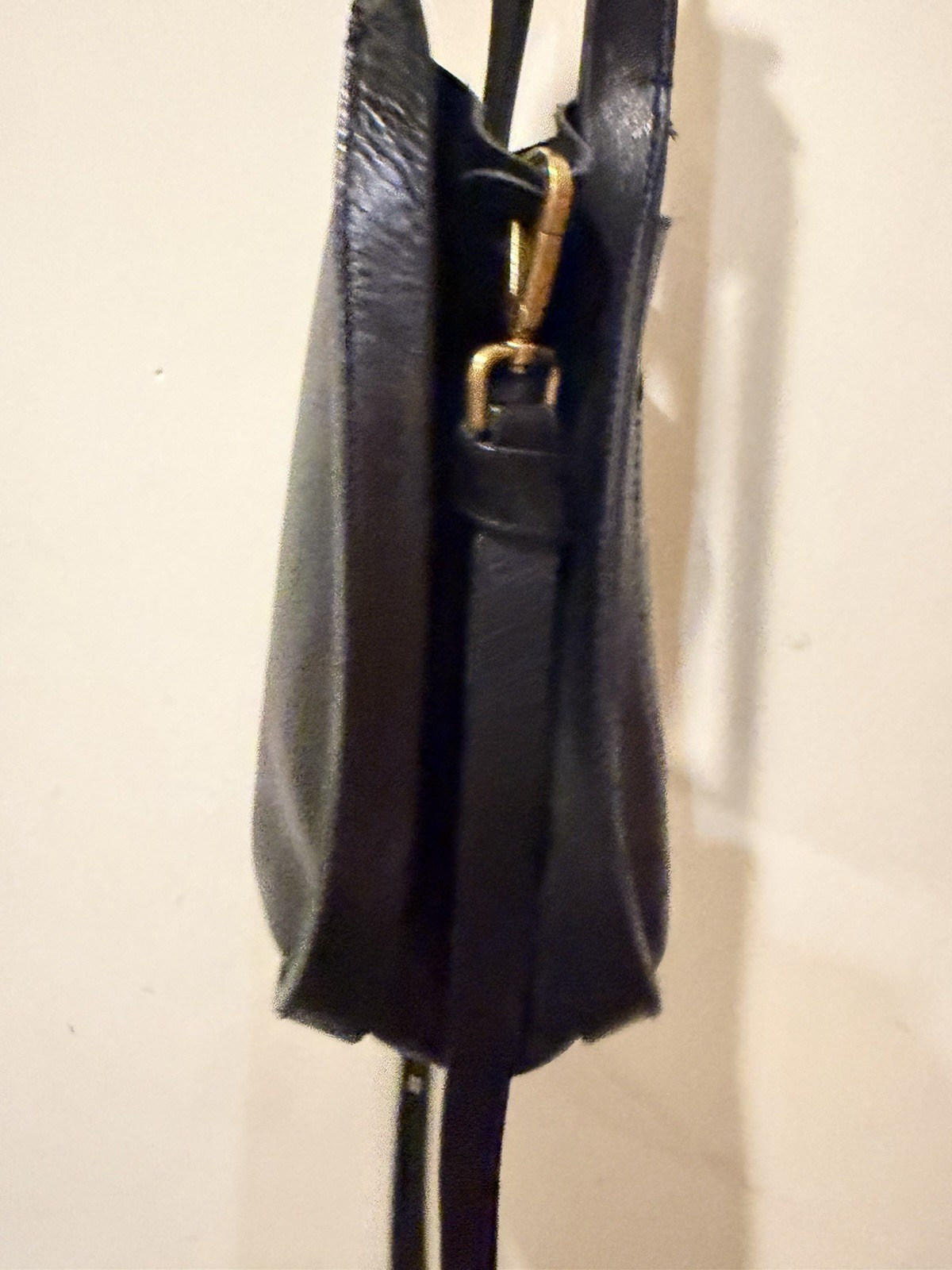 Madewell Sydney Shoulder Bag, black. Comes with long strap.