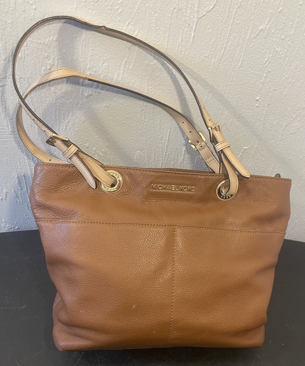Michael Kors Bedford Women’s Pebbled Leather Medium Tote Handbag Tan