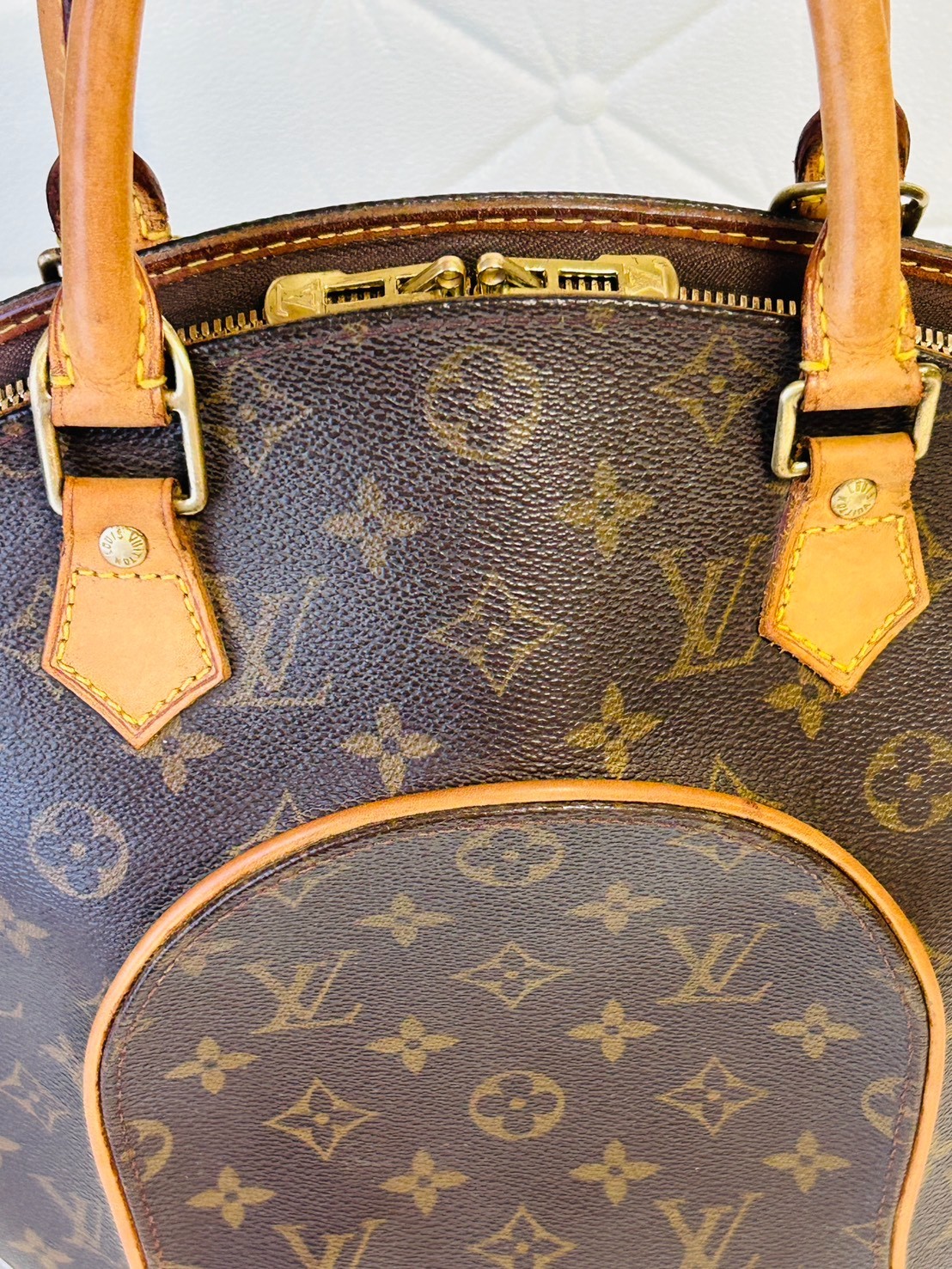 Louis Vuitton Ellipse MM Monogram Handbag M51126 Brown Top Handle Bag LV