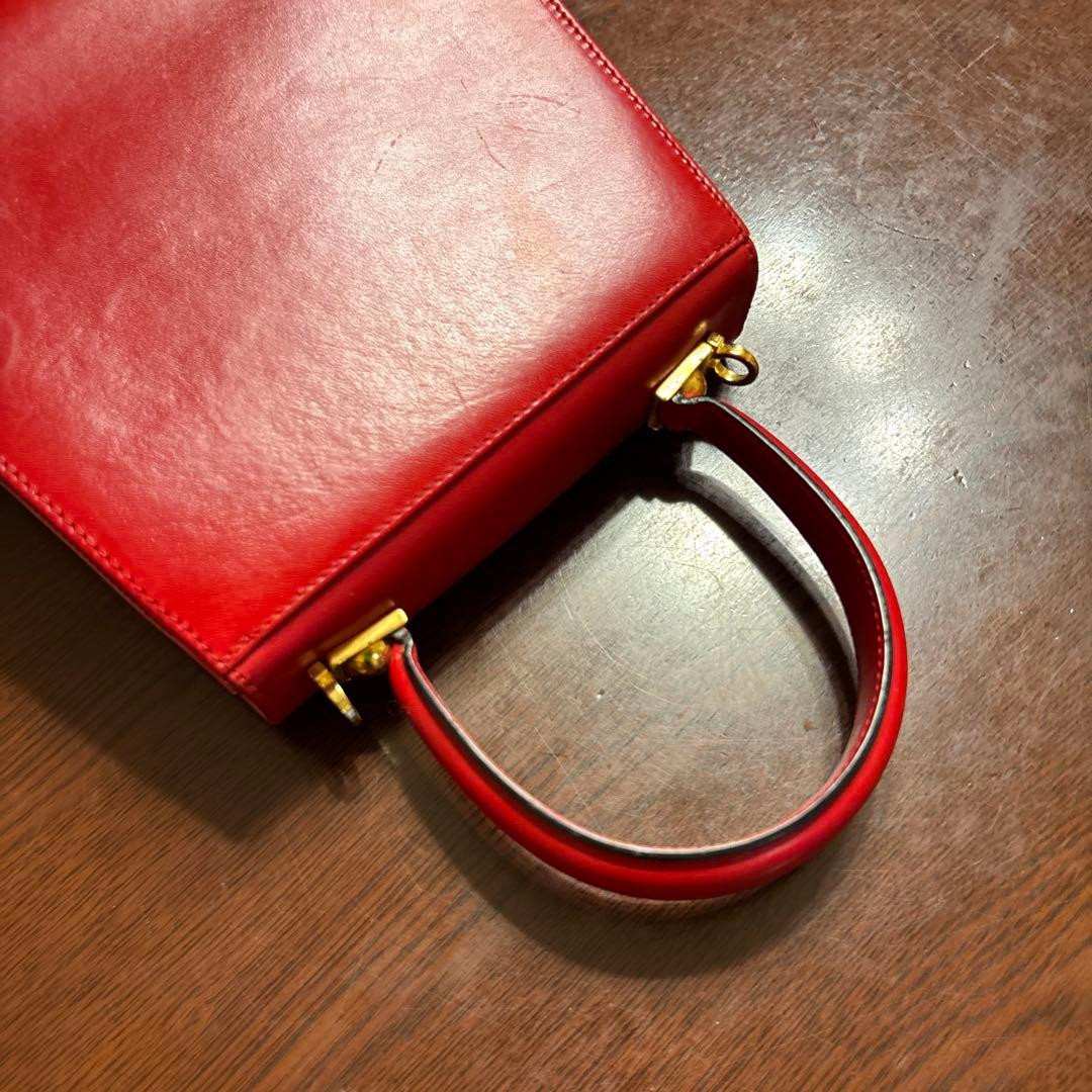 Salvatore Ferragamo Red Leather Handbag Shoulder Bag 20cm 7.9in W 19cm 7.5in H