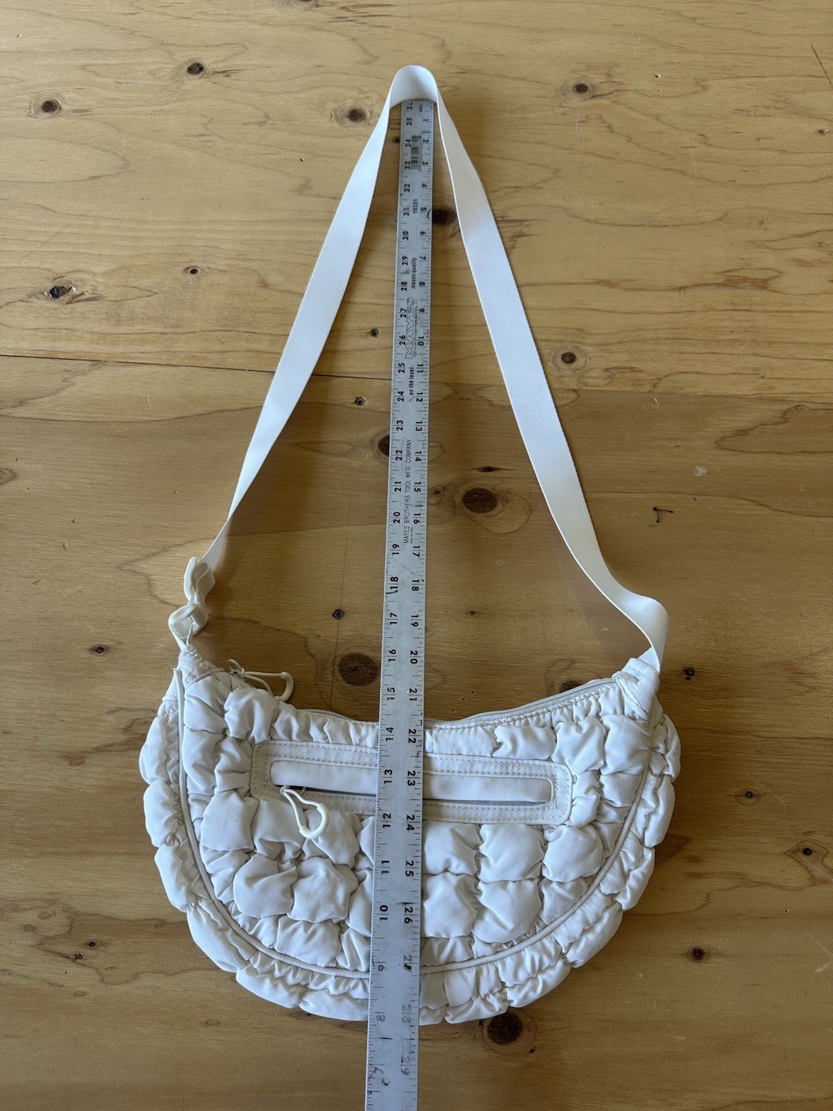 Wild Fable Crossbody Bag Off-White Half Moon Quilted Hand Bag Gray Interior