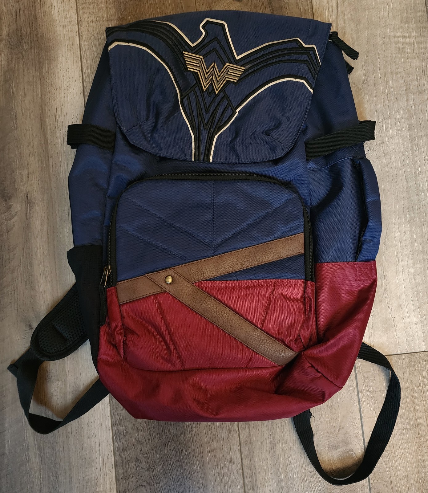 Wonder Woman DC Backpack/Laptop Bag WW84 Bioworld Durable (Rare) Collectible