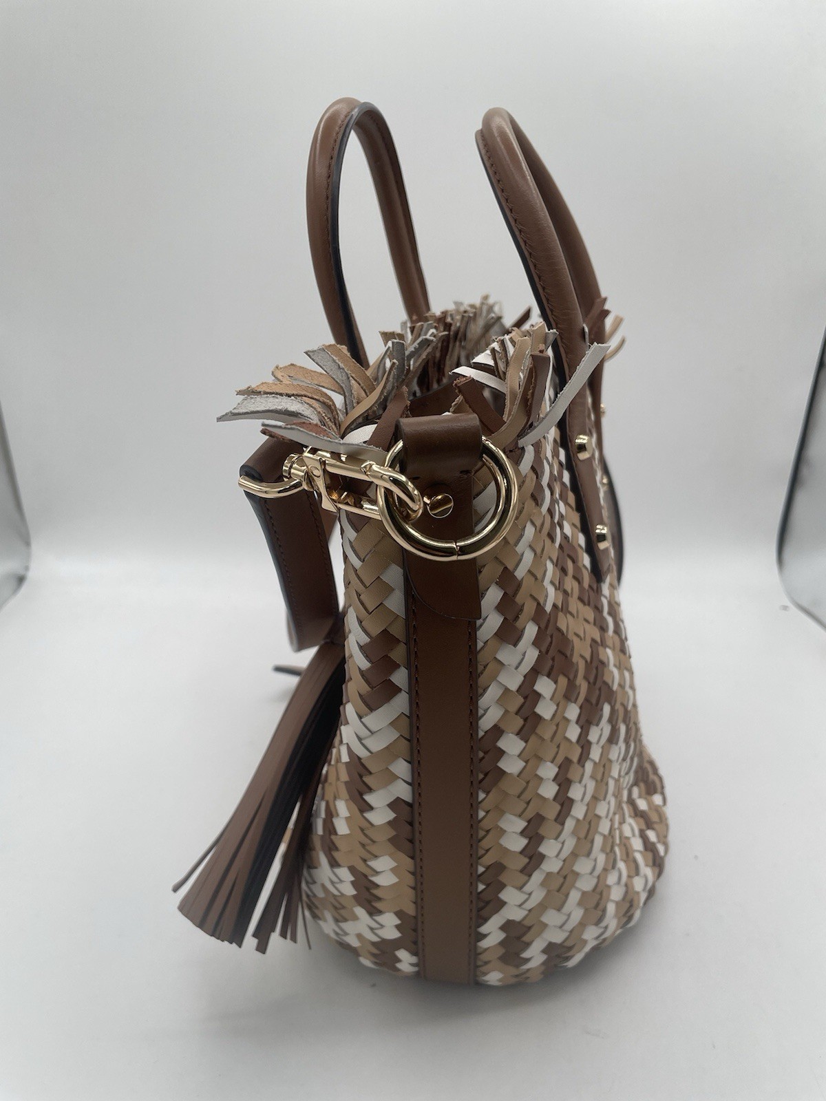 Michael Kors Marley Medium Leather bucket Messenger Bag luggage gold handbag