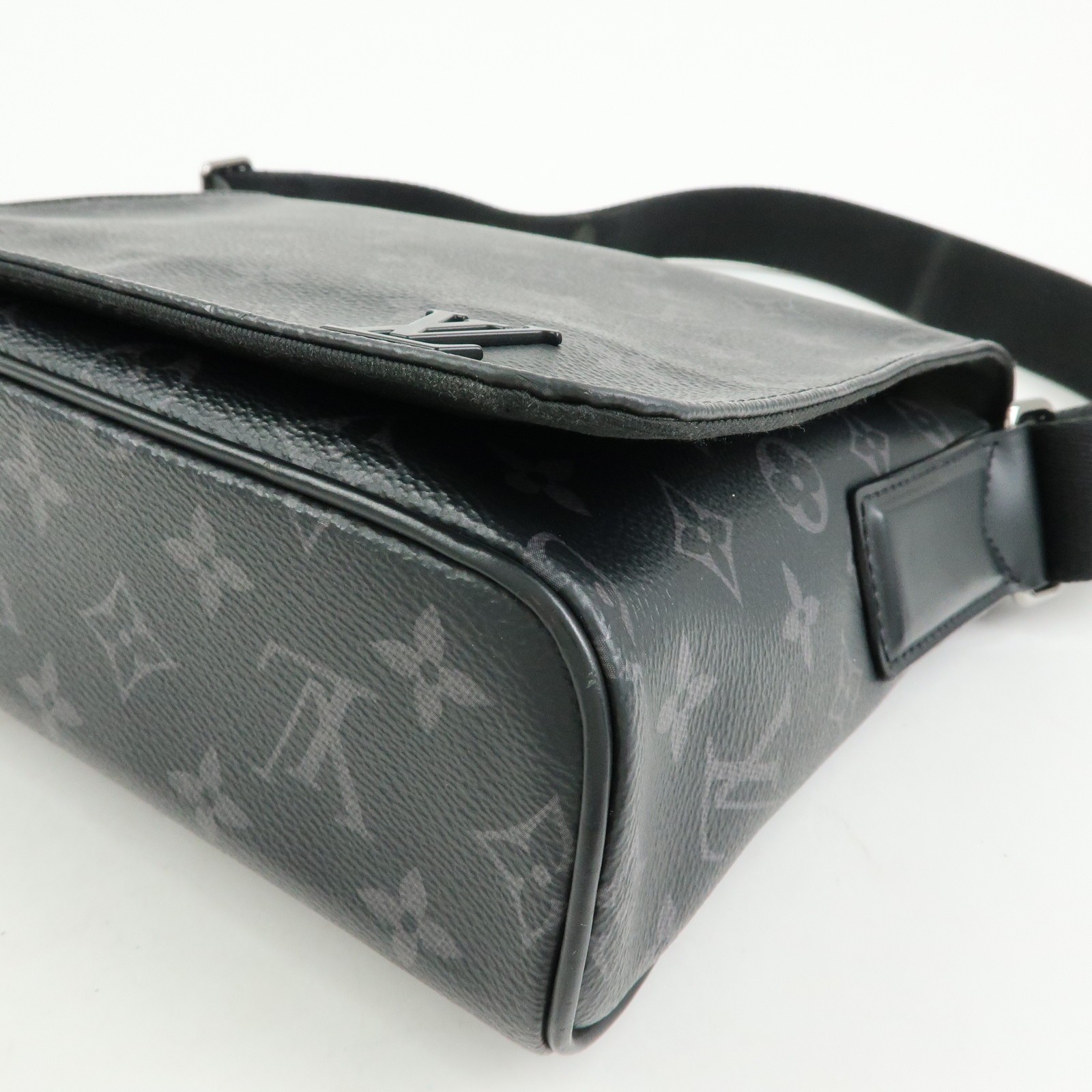 Louis Vuitton Monogram Eclipse District PM Crossbody Bag M44000 Auth Used F/S