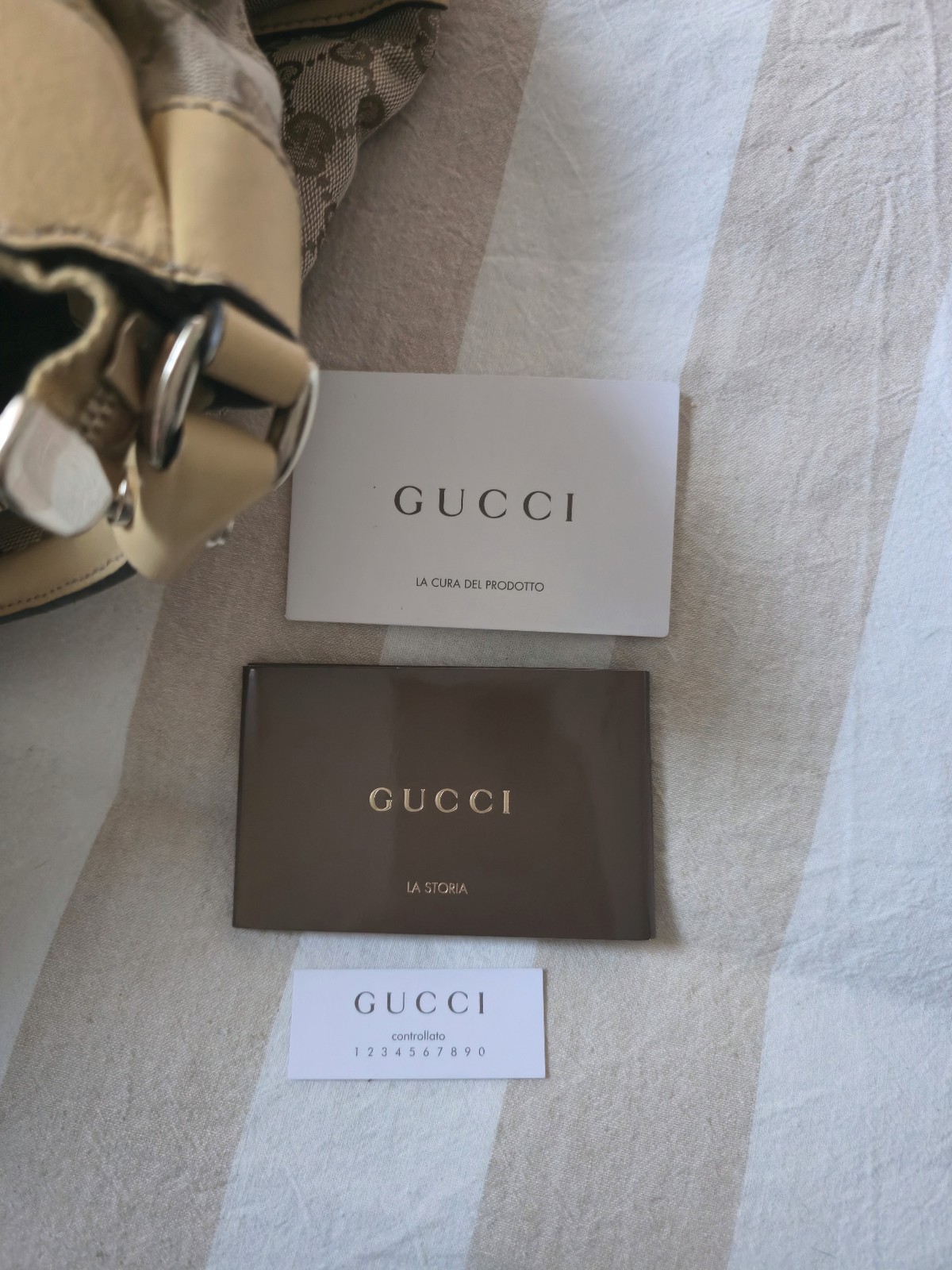 Gucci Abbey D-Ring Monochrome Shoulder Bag