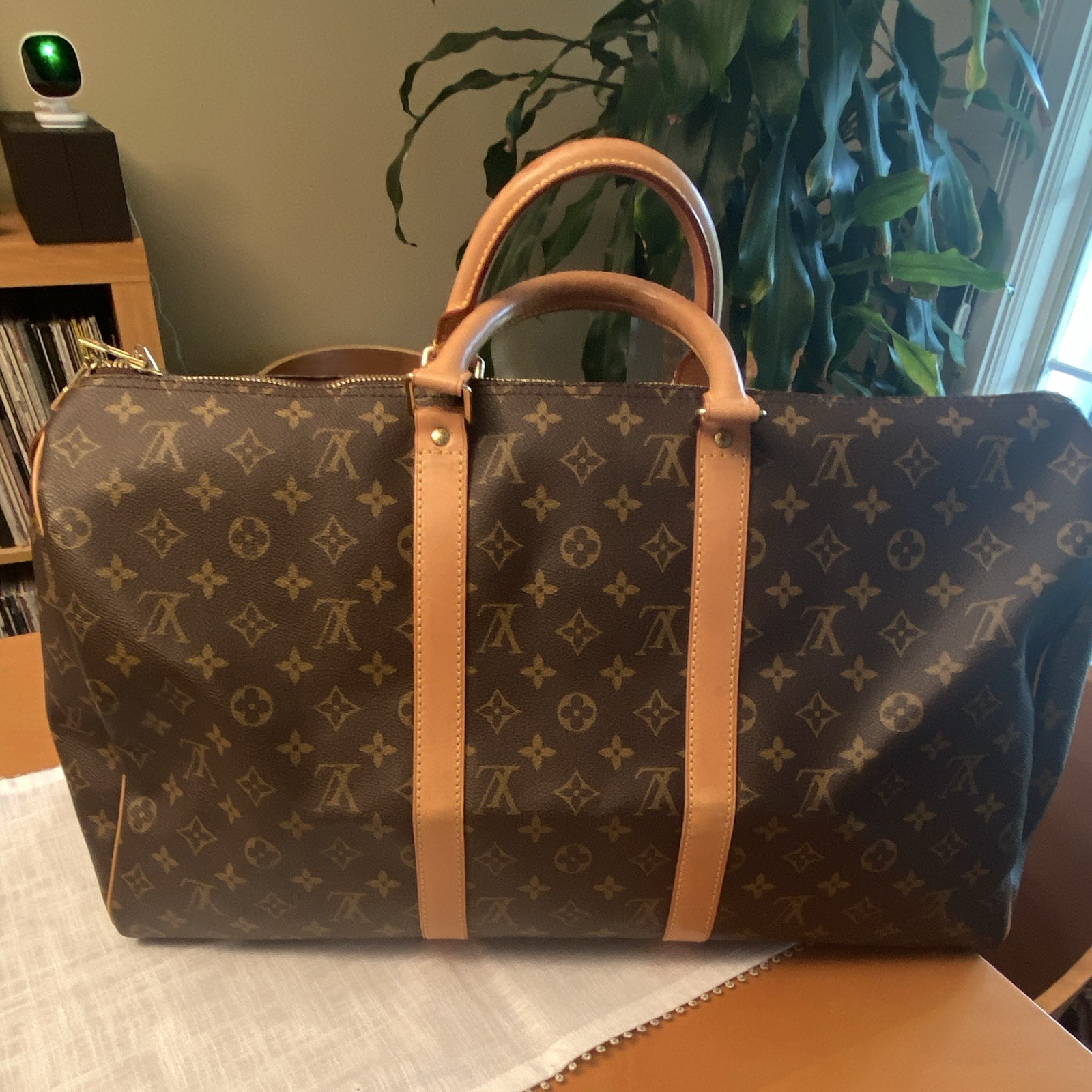 AUTHENTIC Louis Vuitton Keepall 50 Monogram Canvas Duffle Bag LV Weekender