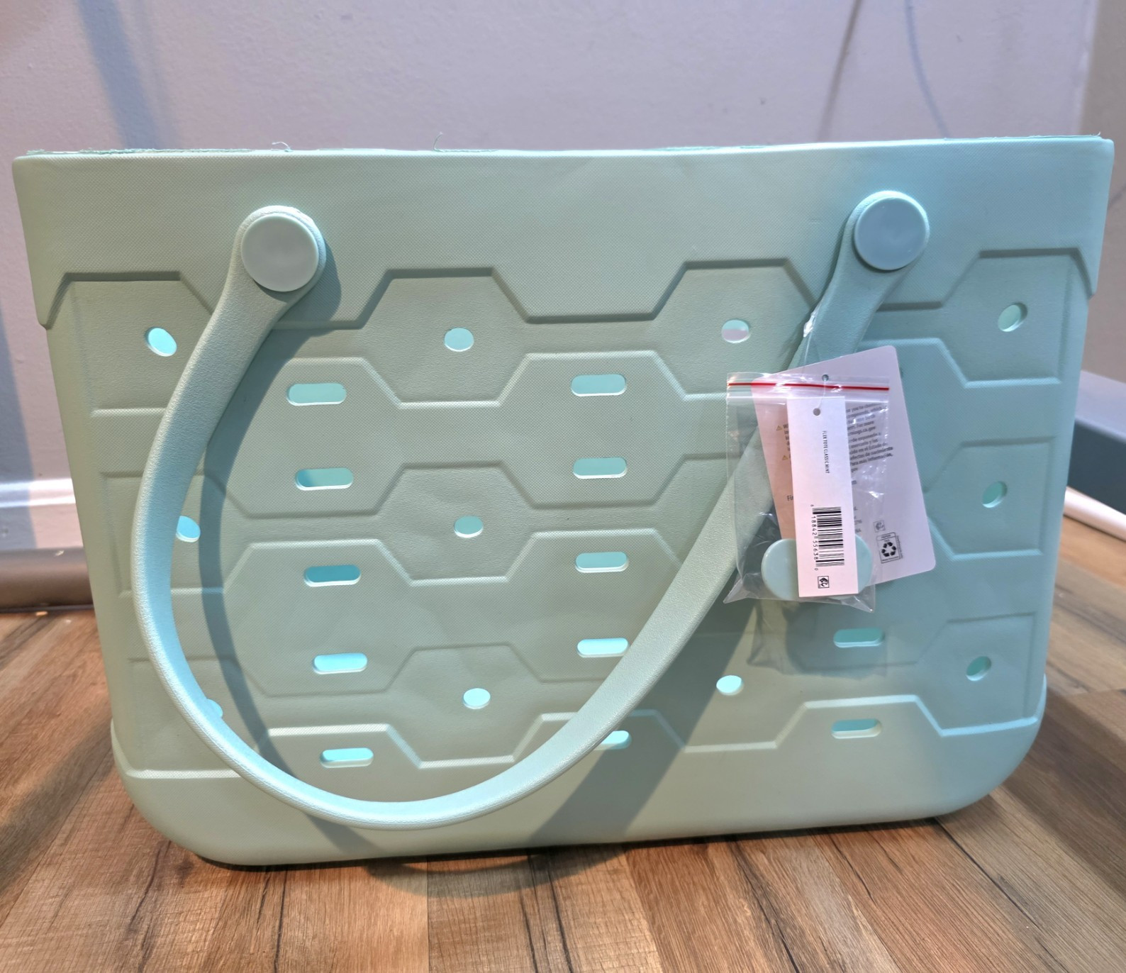 Mainstays All Purpose Large EVA Flex Tote Bag Classic Mint Green 18″ Waterproof