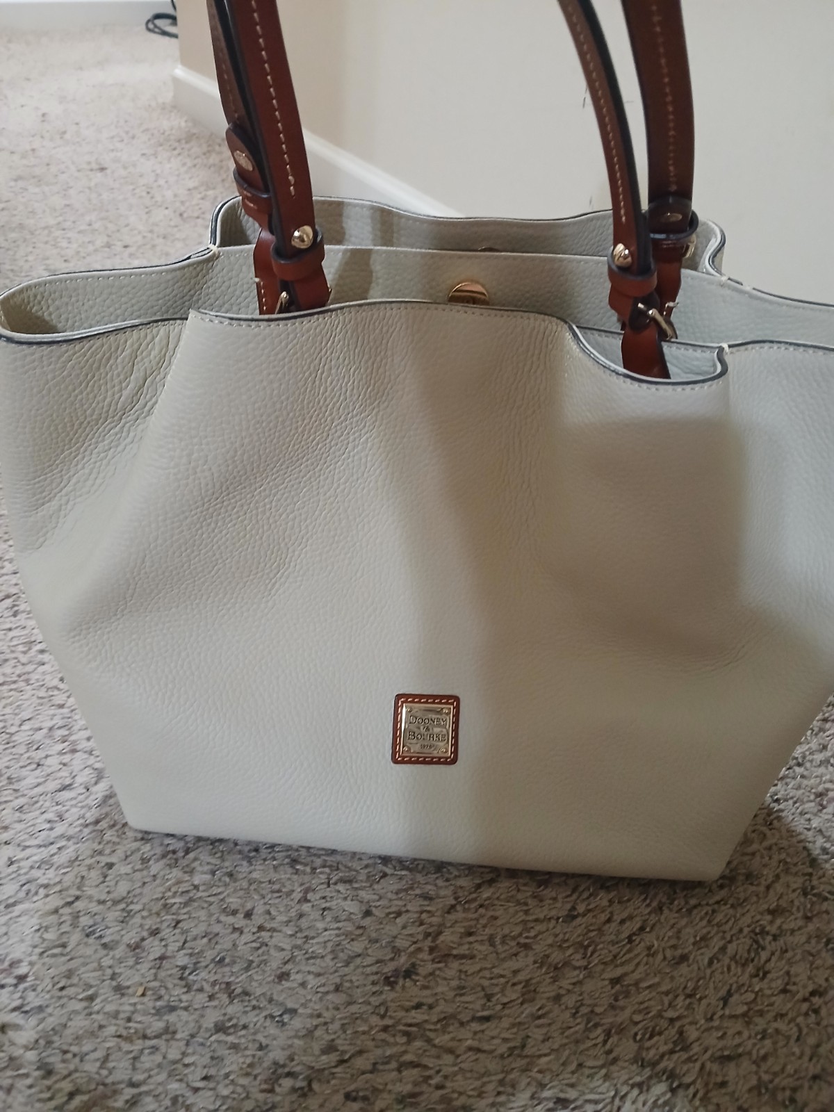 Dooney & Bourke Ivory Pebbled Tote Double Handles Gold Hardware Zip Red Lined