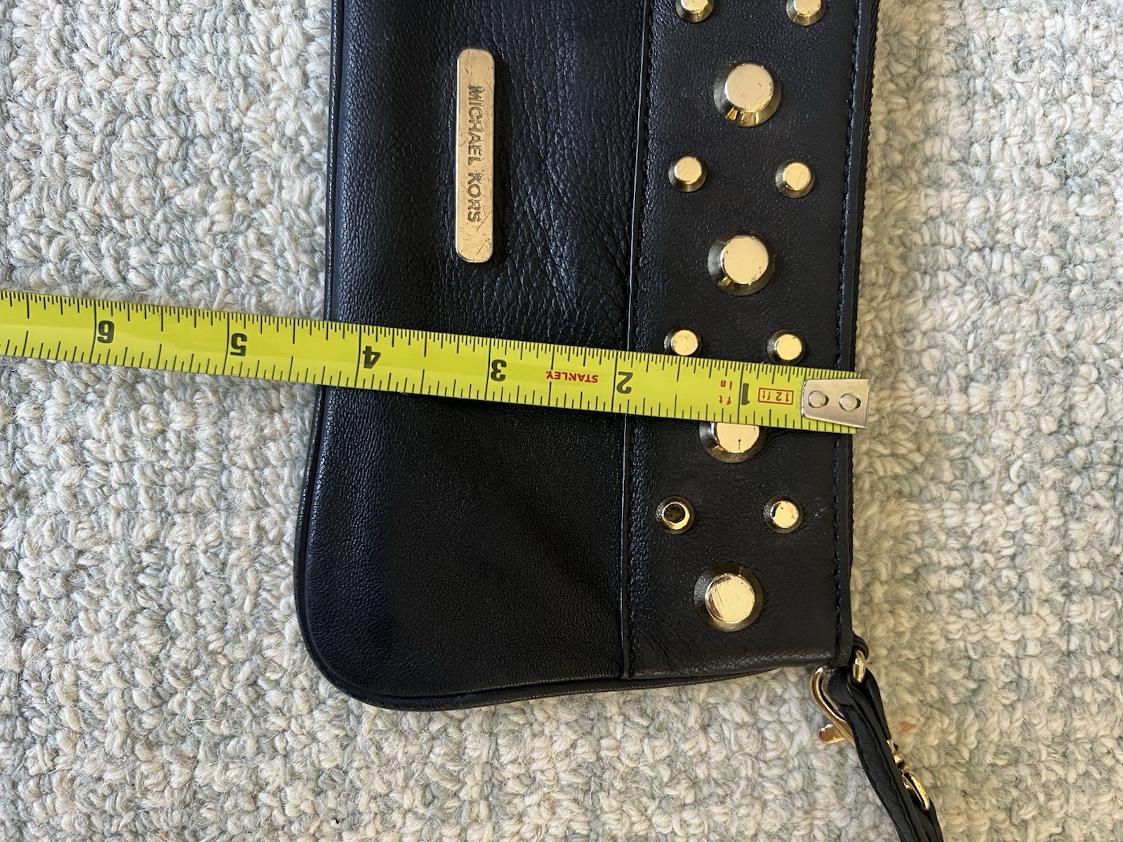 NEW MICHAEL KORS LUDLOW BLACK LEATHER+GOLD TONE WRISTLET STRAP MINI CLUTCH BAG