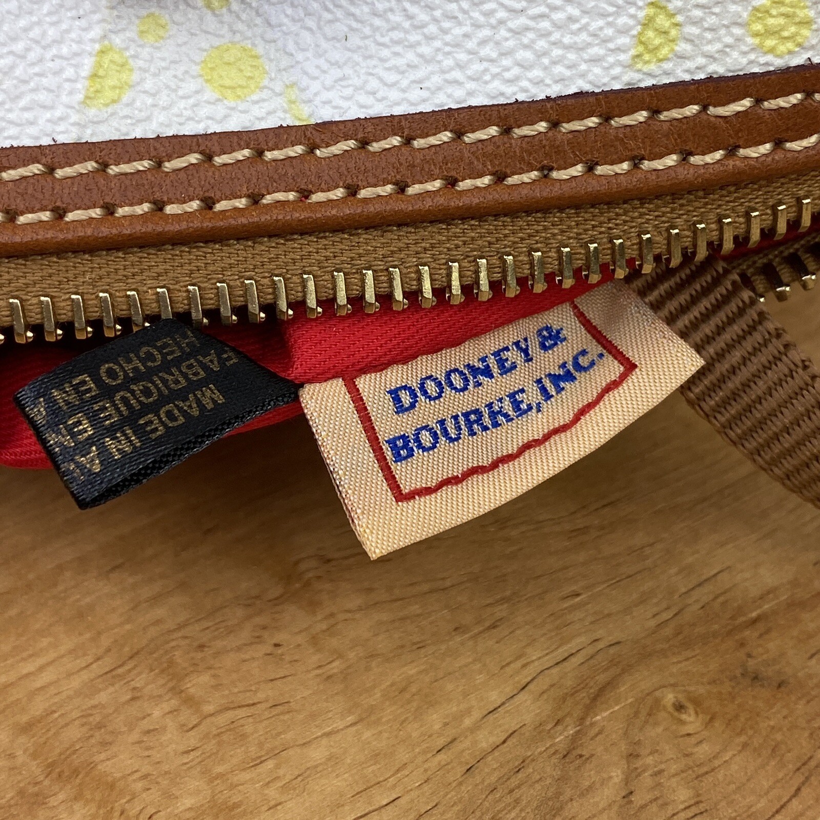 Dooney & Bourke Snowcone Barrel Shoulder Bag Purse Top Zip East West Leather Y2K