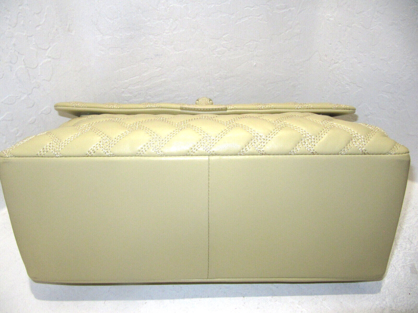 Kurt Geiger XX Large Kensington Drench Quilted Cream Leather Shoulder Bag NWT345