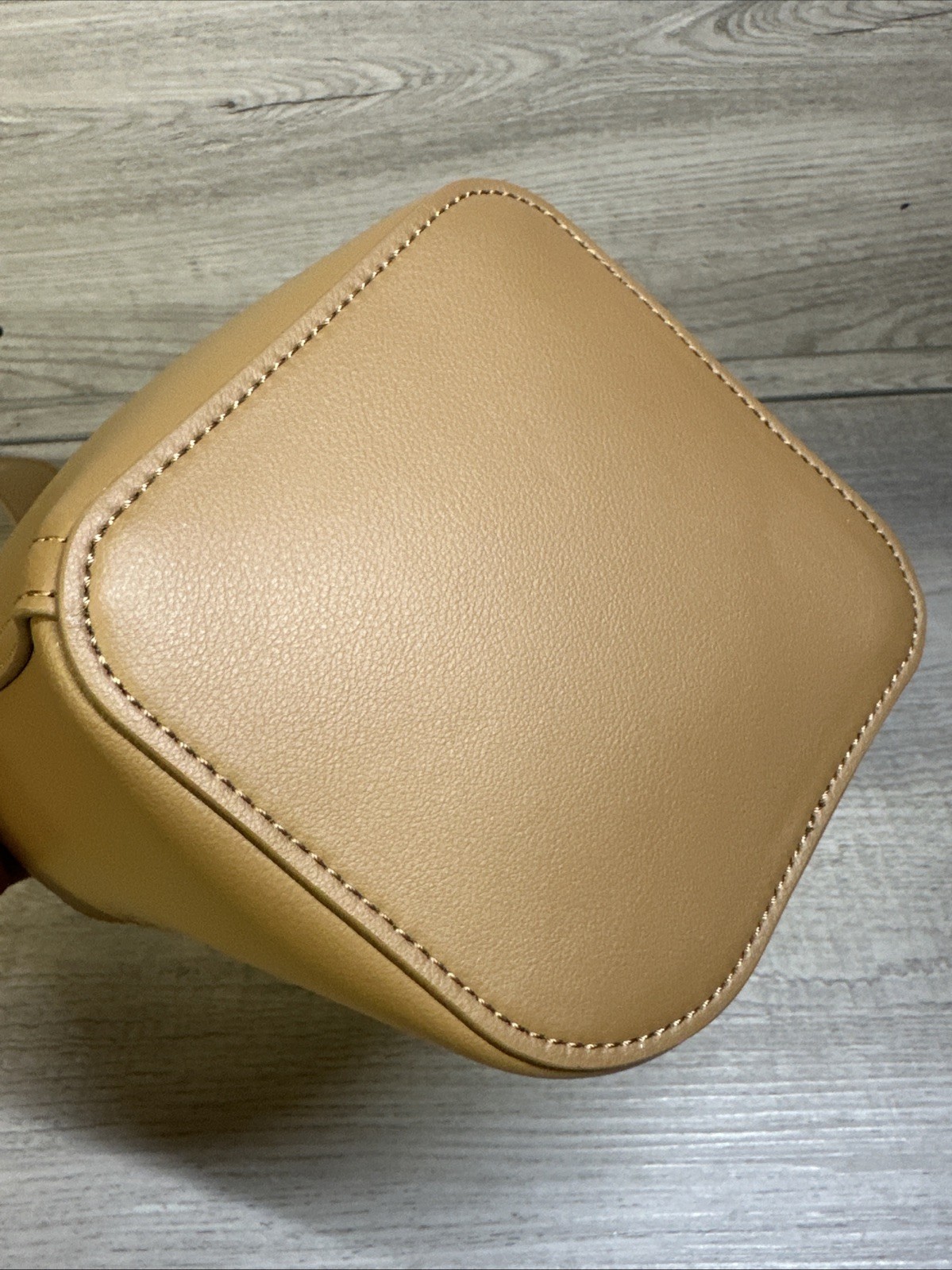 LOEWE Pebble Mini Oak Smooth Leather Bucket Bag Used Nice