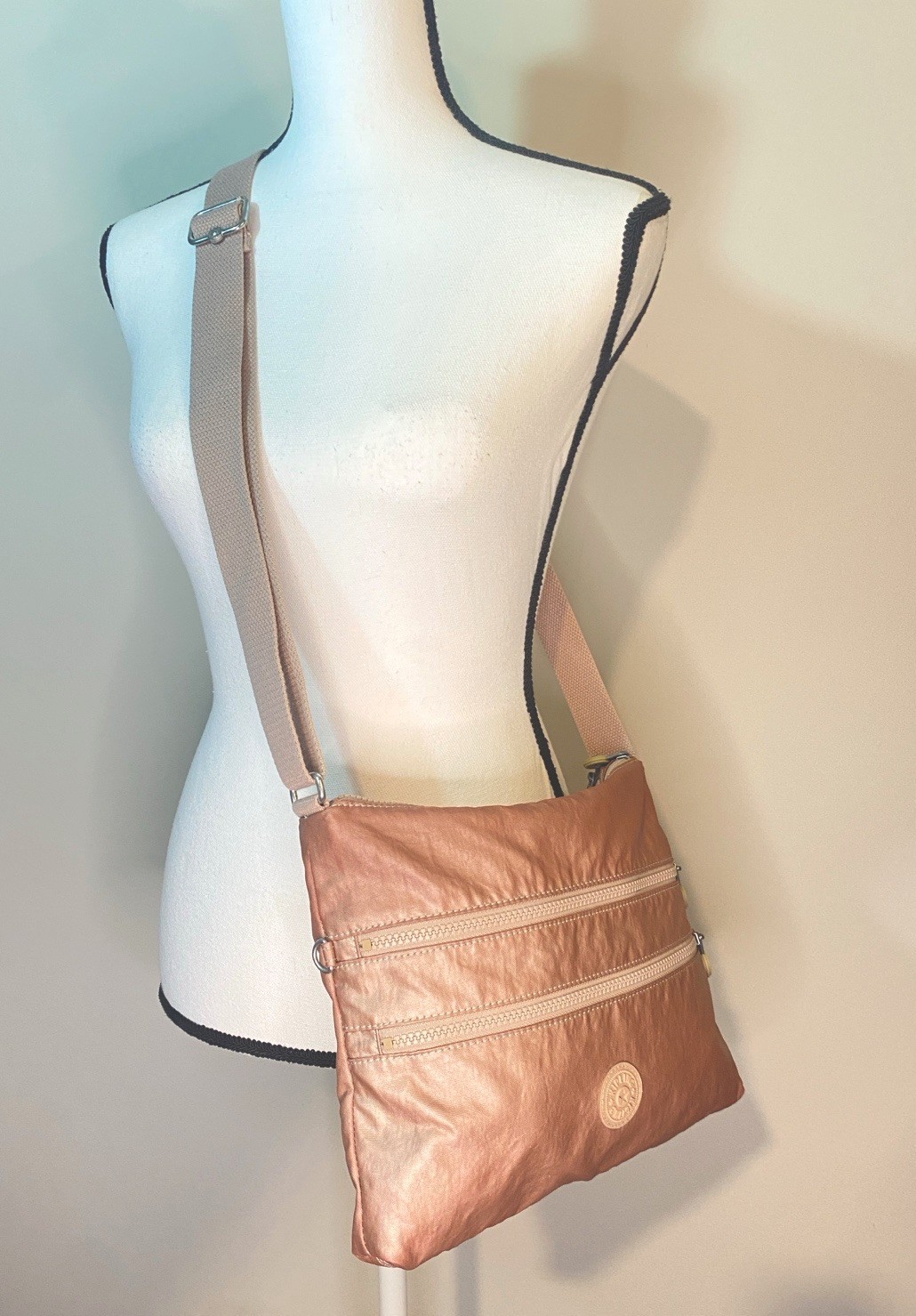 Kipling Alvar Women’s Metallic Pink Crossbody Bag 12″H X 10″W Zip Closure