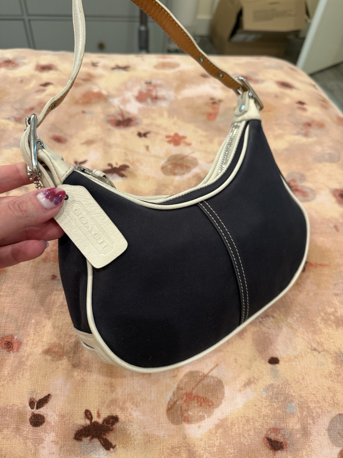 Vintage Coach Black & White Crescent Shoulder Bag Zip Top Pink Lining Purse Rare